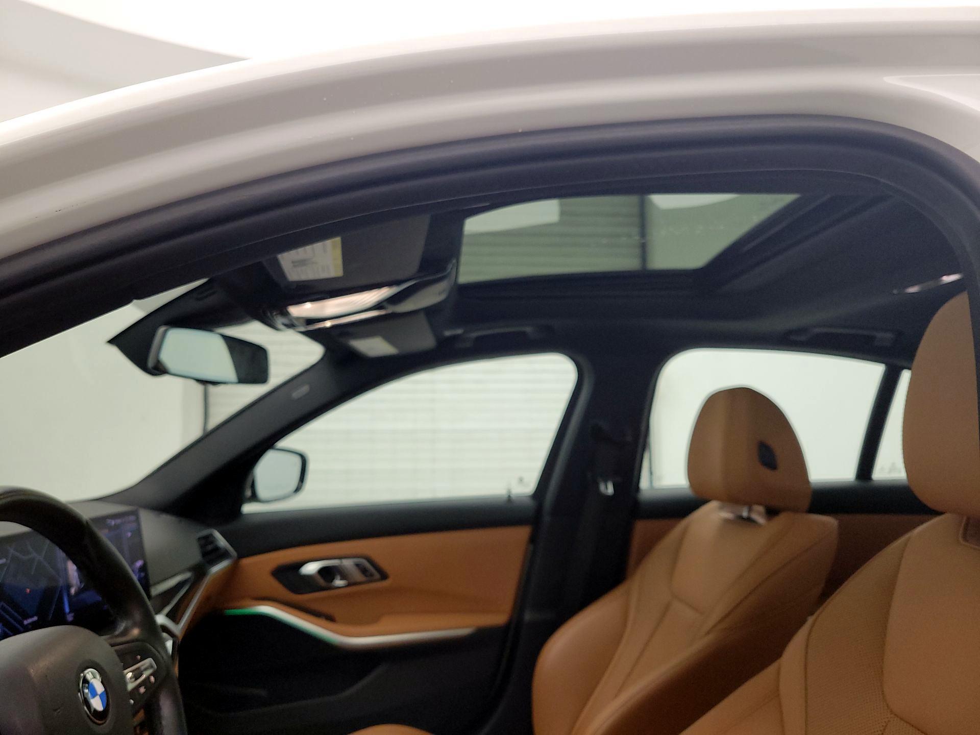 Thumbnail: 2023 BMW 3 Series - 20