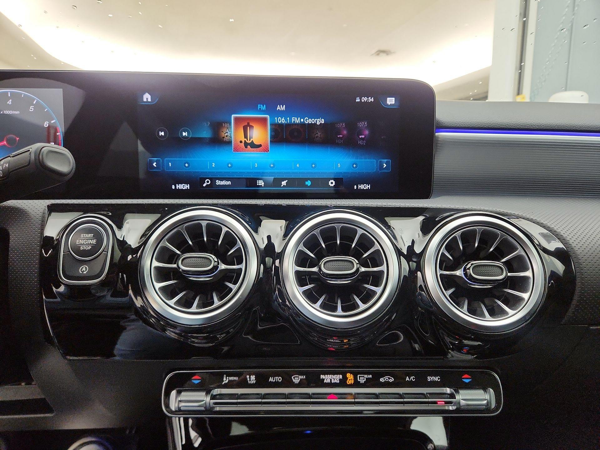 Thumbnail: 2022 Mercedes-Benz A-Class - 15