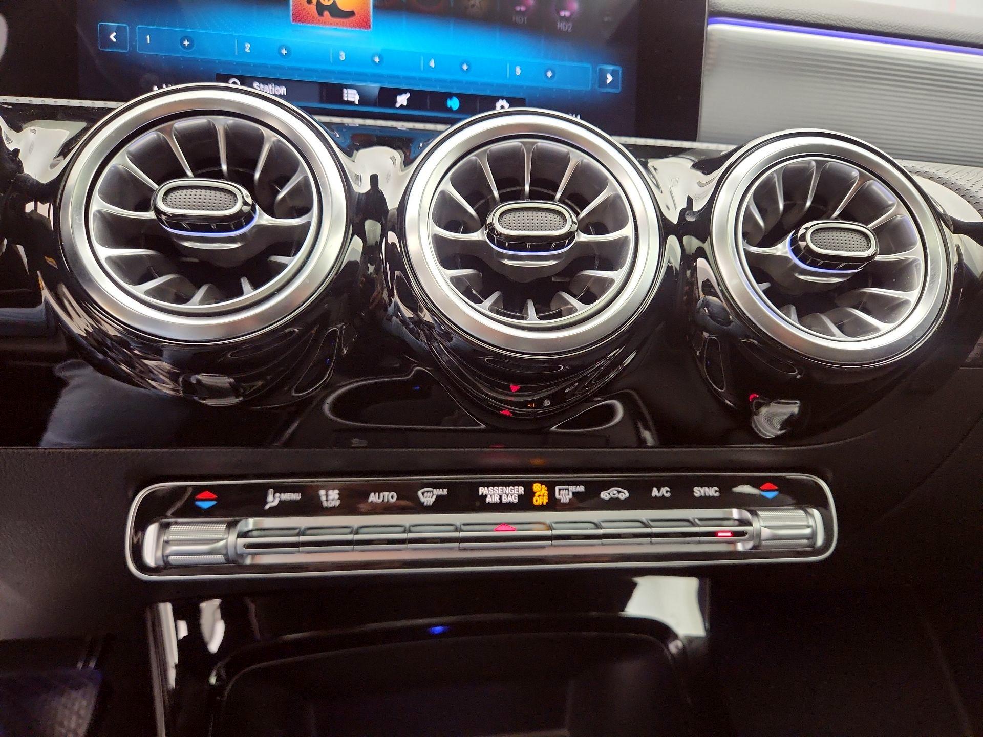 Thumbnail: 2022 Mercedes-Benz A-Class - 16