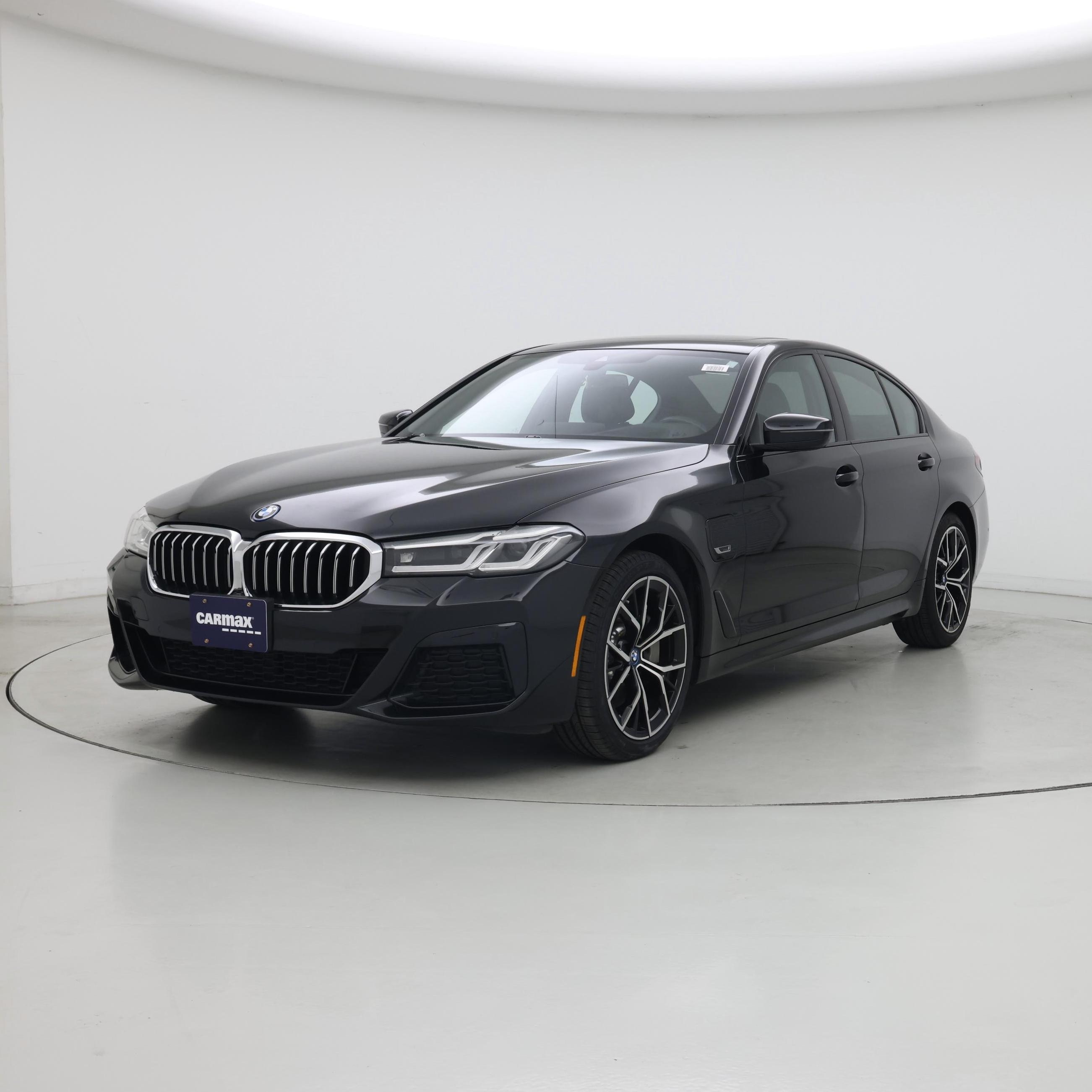 Thumbnail: 2023 BMW 5 Series - 4