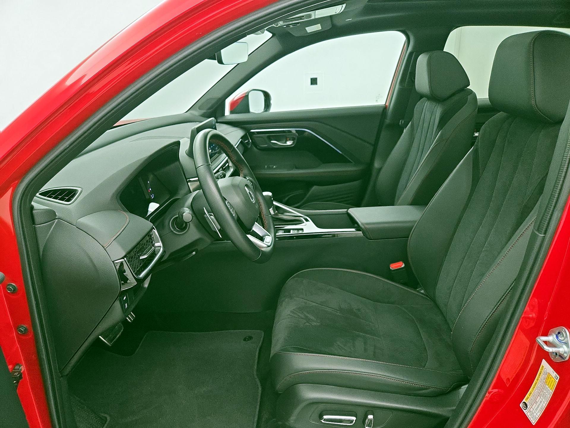 Thumbnail: 2025 Acura ADX - 11