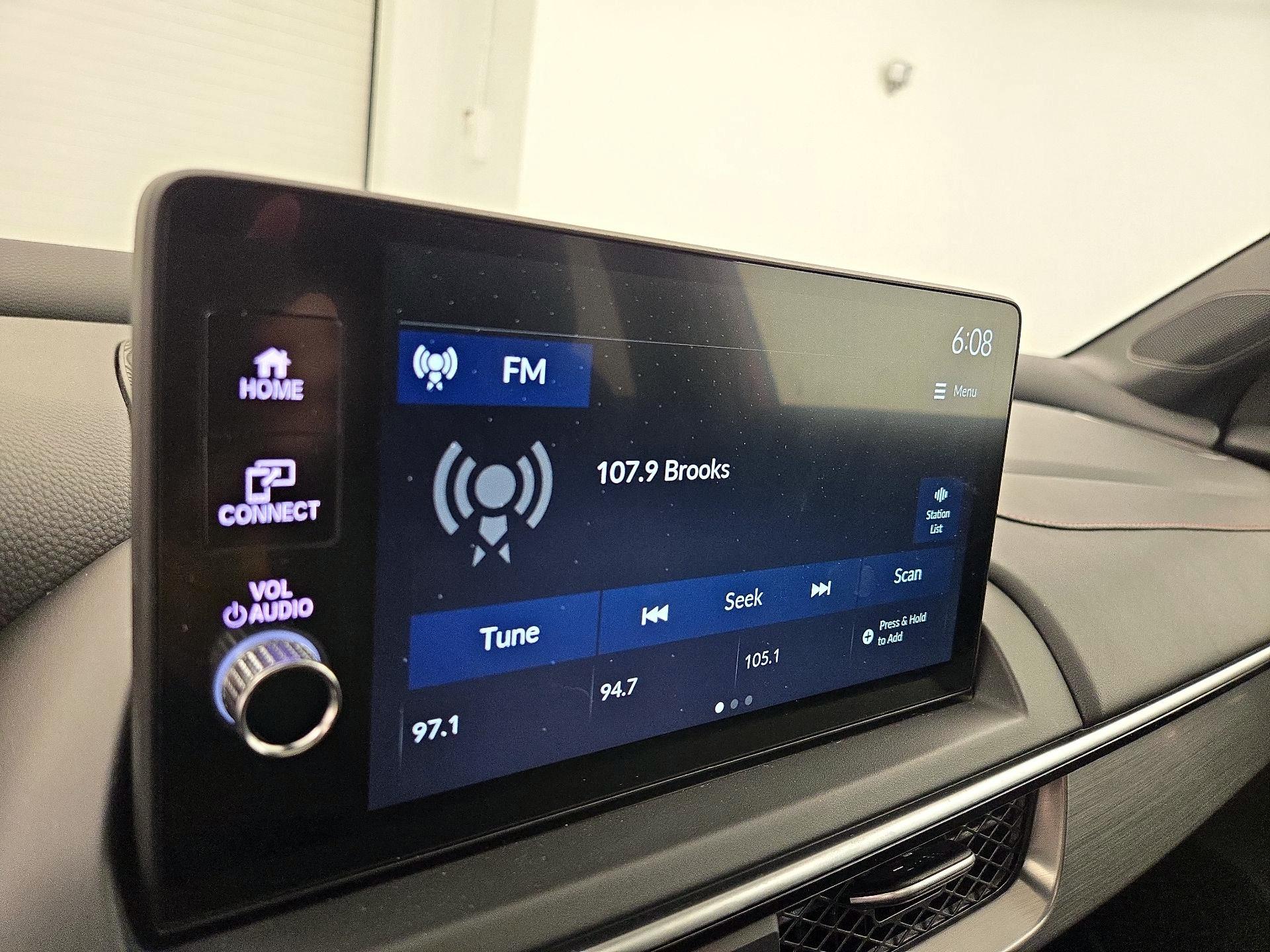 Thumbnail: 2025 Acura ADX - 15