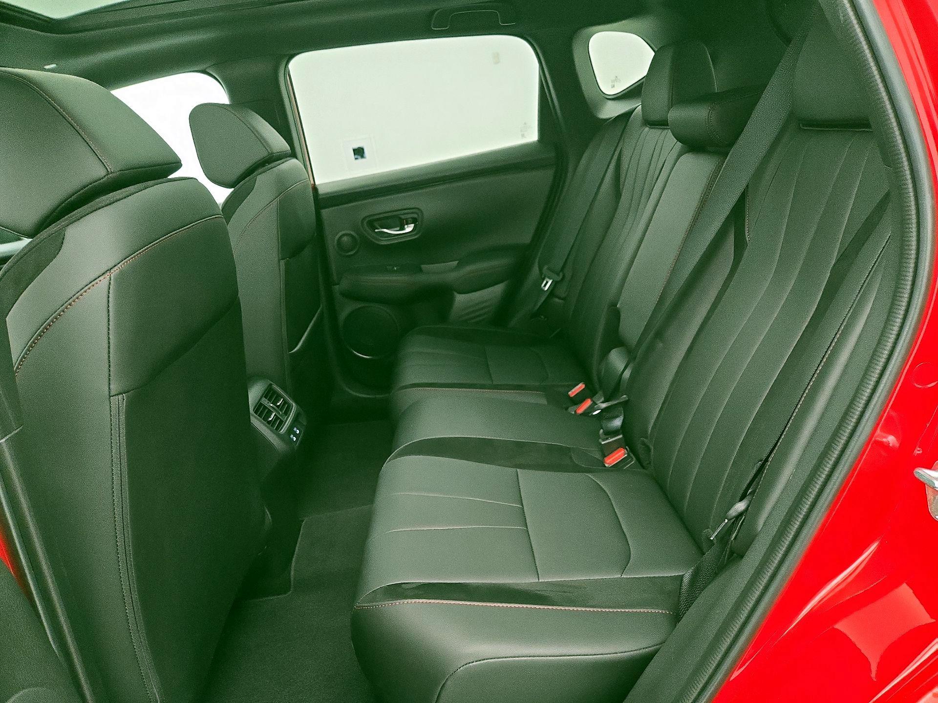 Thumbnail: 2025 Acura ADX - 20