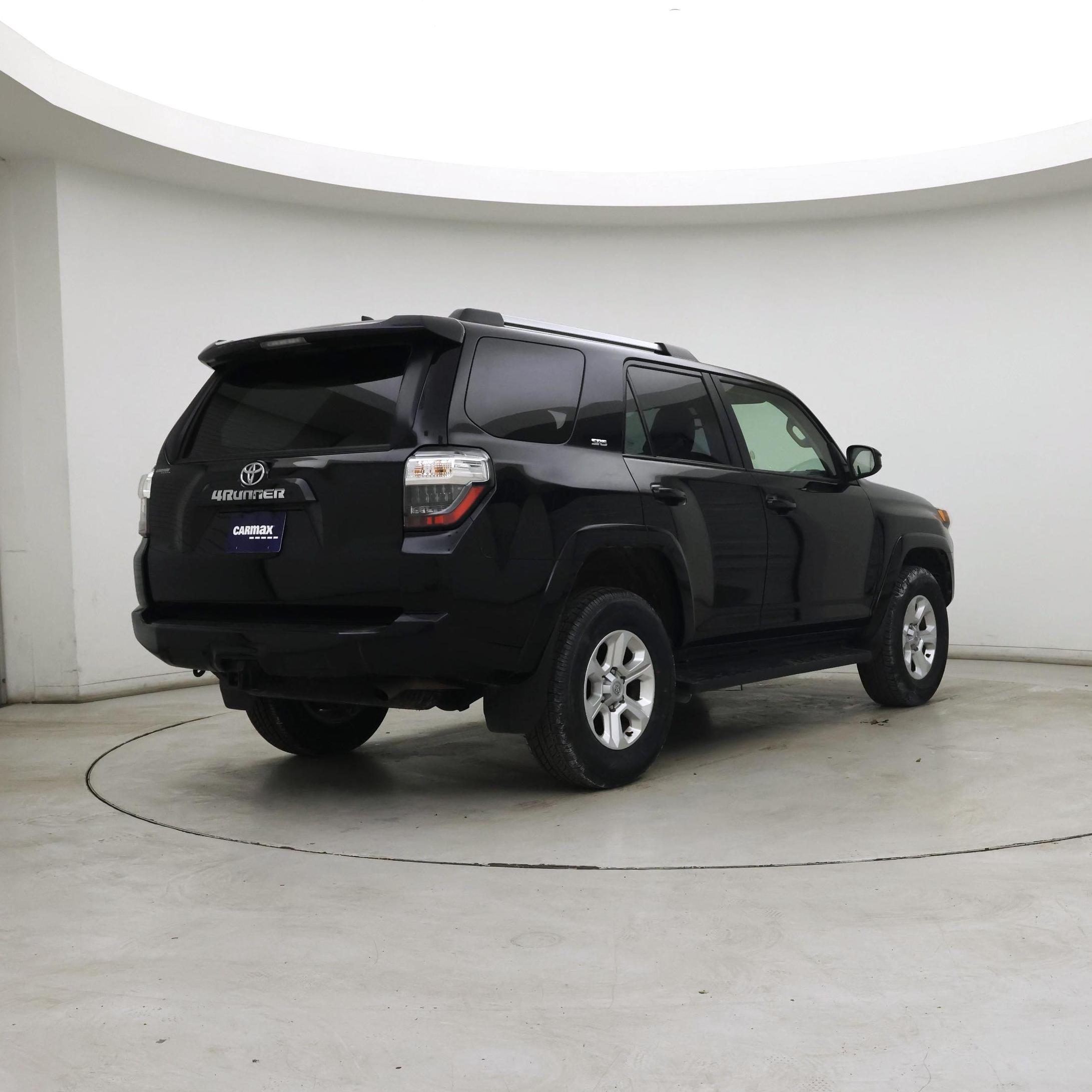 Thumbnail: 2024 Toyota 4Runner - 8