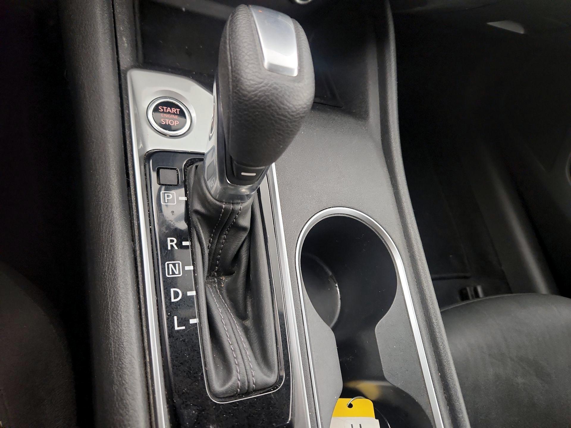 Thumbnail: 2022 Nissan Altima - 17