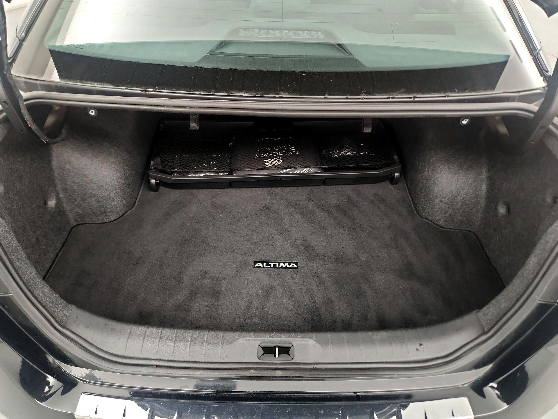 Thumbnail: 2022 Nissan Altima - 20