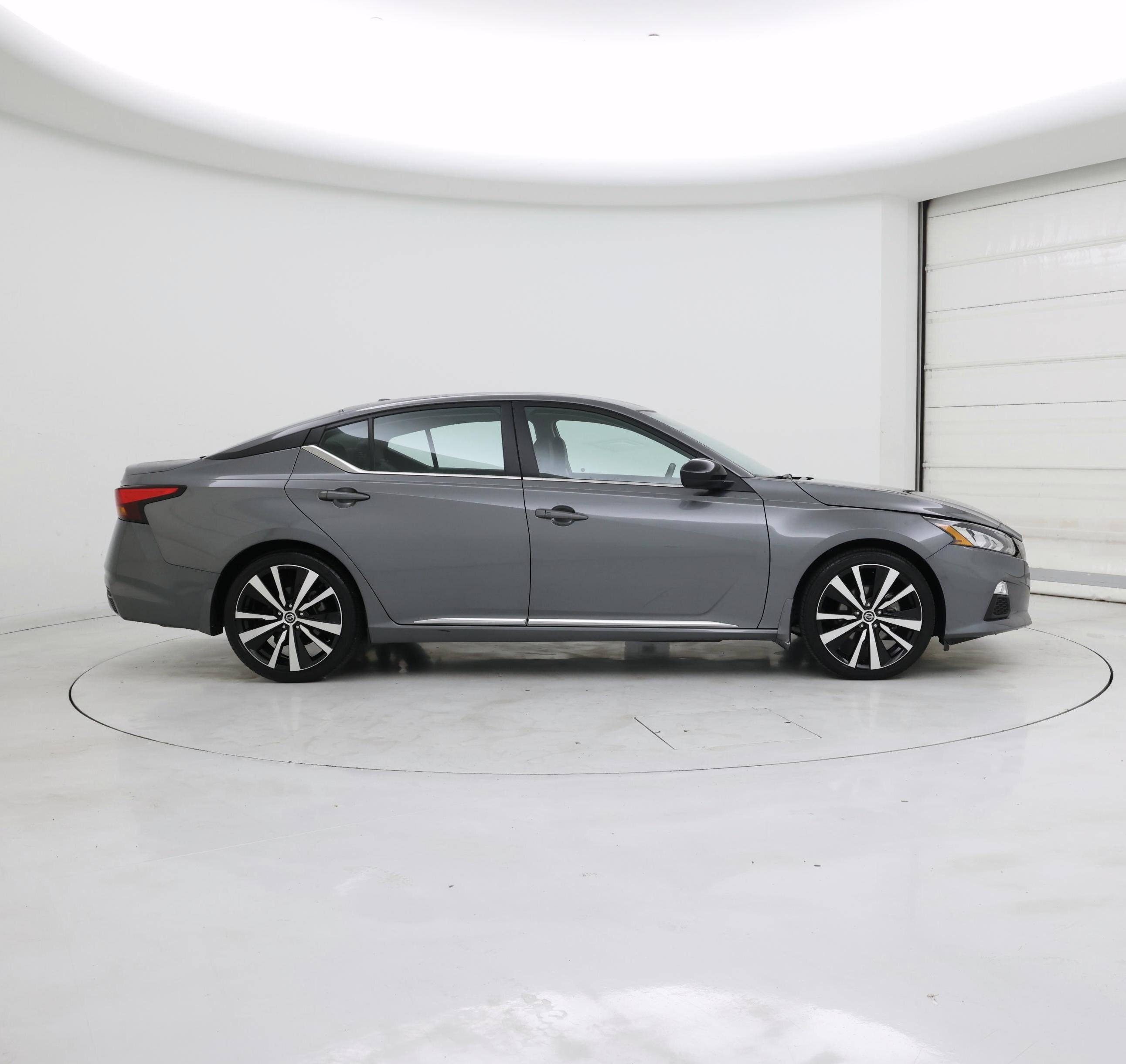 Thumbnail: 2022 Nissan Altima - 7