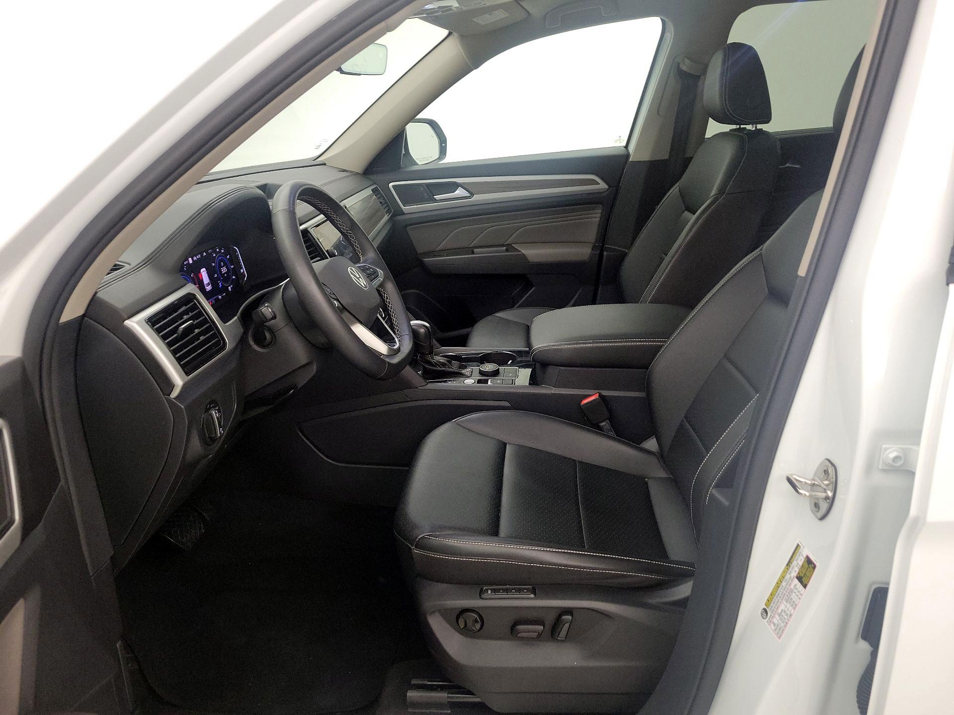 Thumbnail: 2022 Volkswagen Atlas - 11