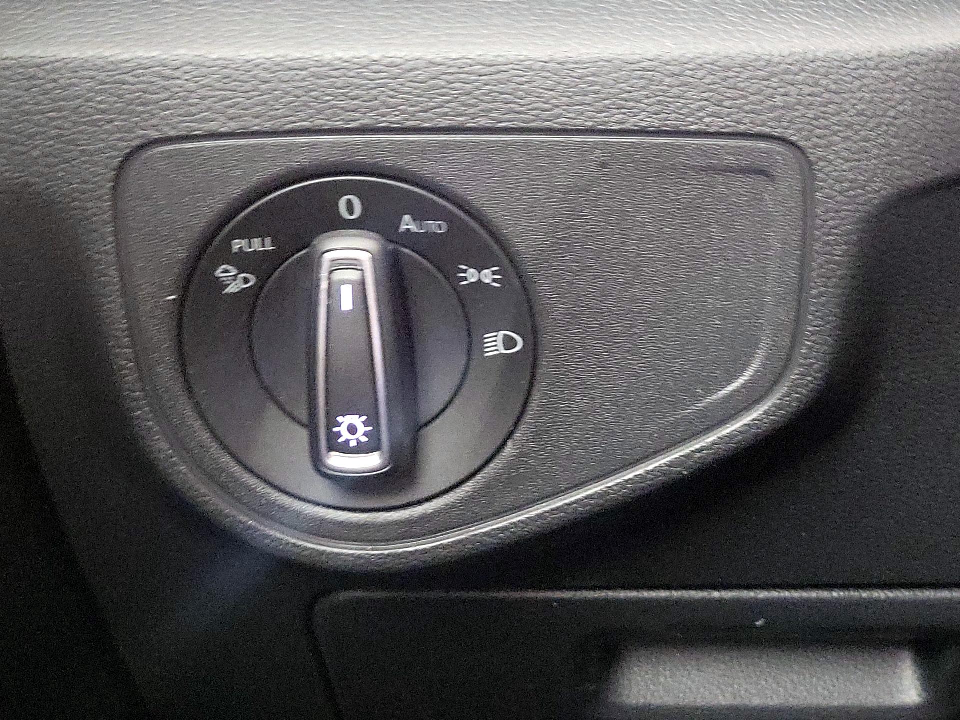 Thumbnail: 2022 Volkswagen Atlas - 13