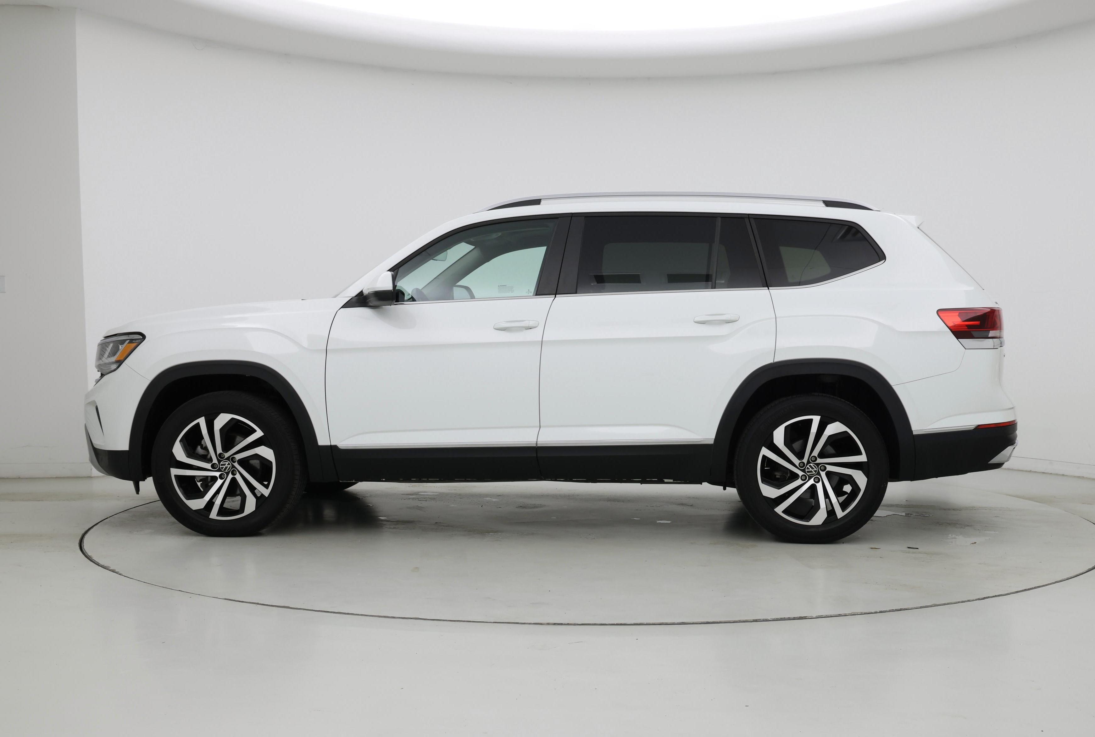 Thumbnail: 2022 Volkswagen Atlas - 3