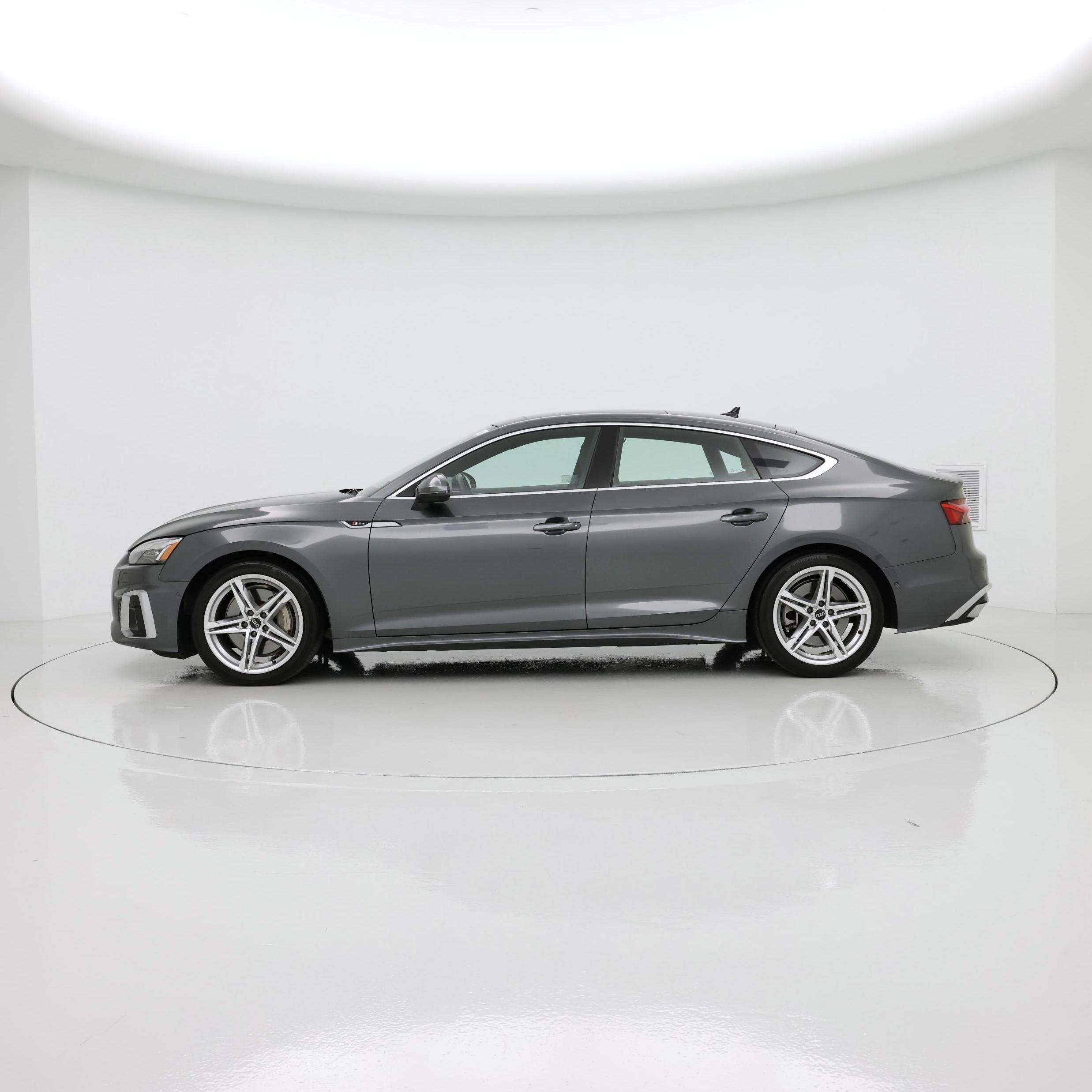 Thumbnail: 2021 Audi A5 - 3