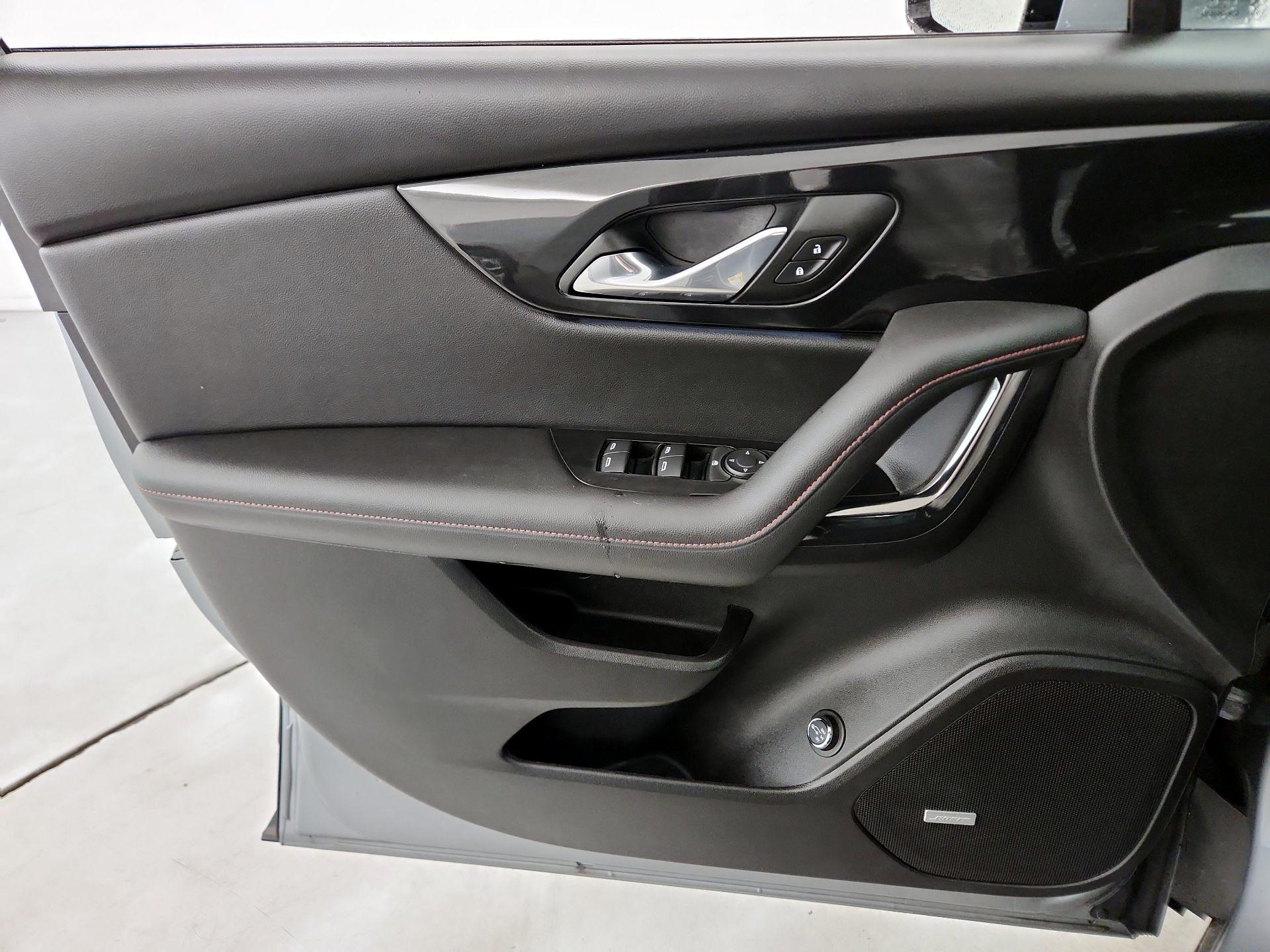 Thumbnail: 2025 Chevrolet Blazer - 12