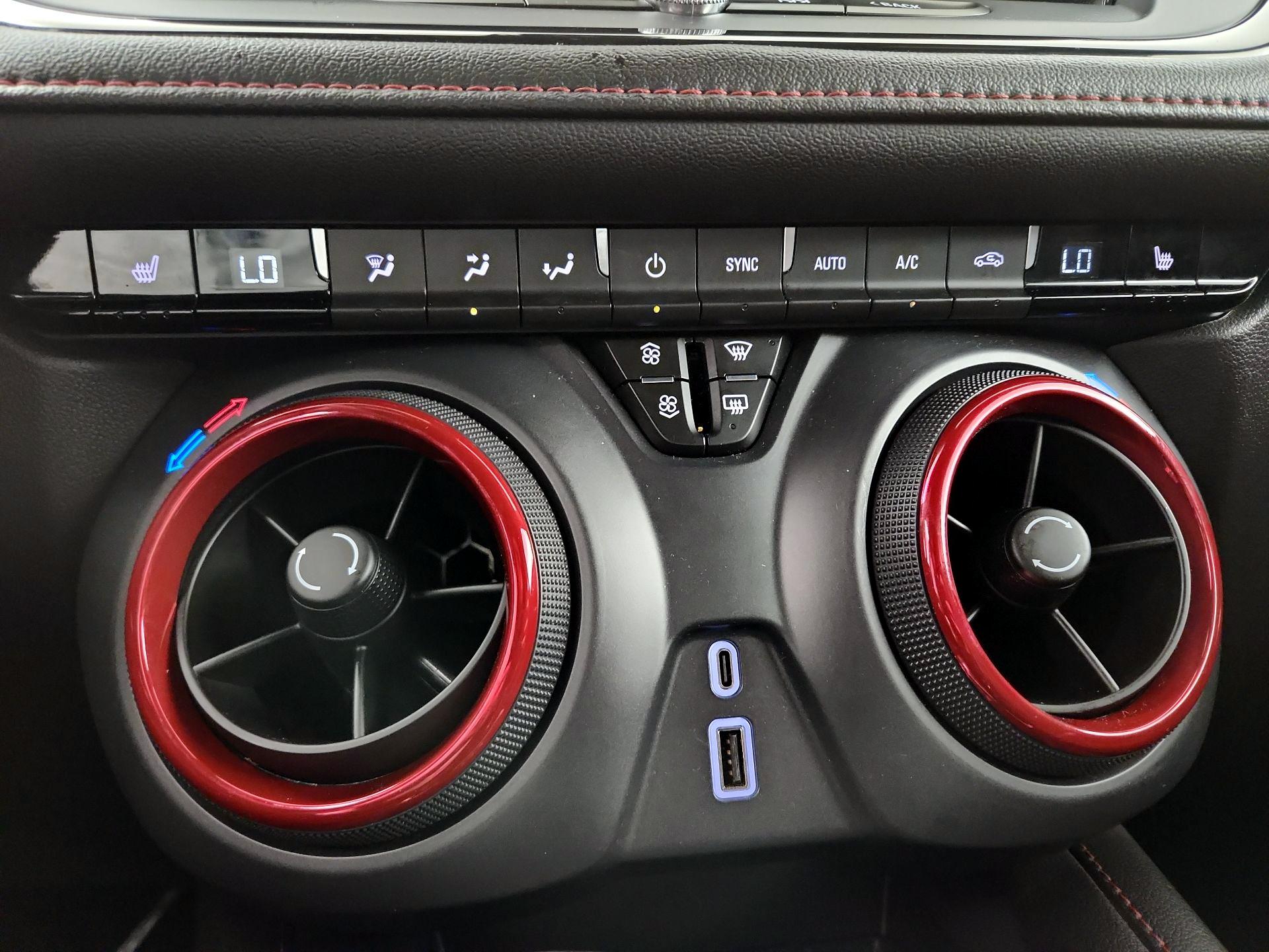 Thumbnail: 2025 Chevrolet Blazer - 17