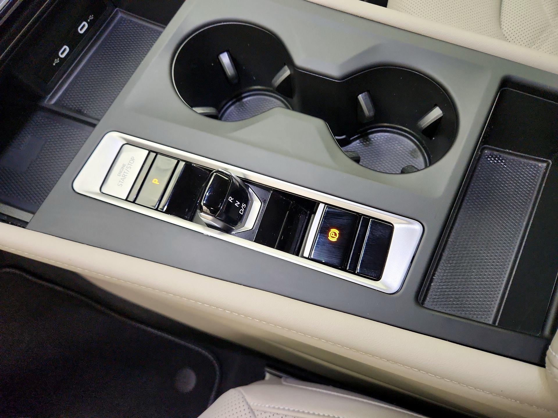 Thumbnail: 2024 Volkswagen Atlas - 17