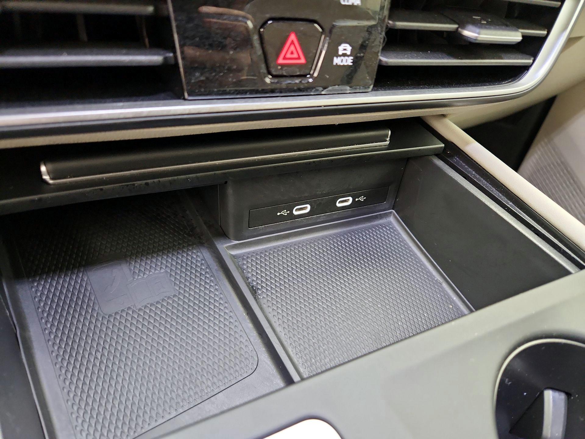 Thumbnail: 2024 Volkswagen Atlas - 18