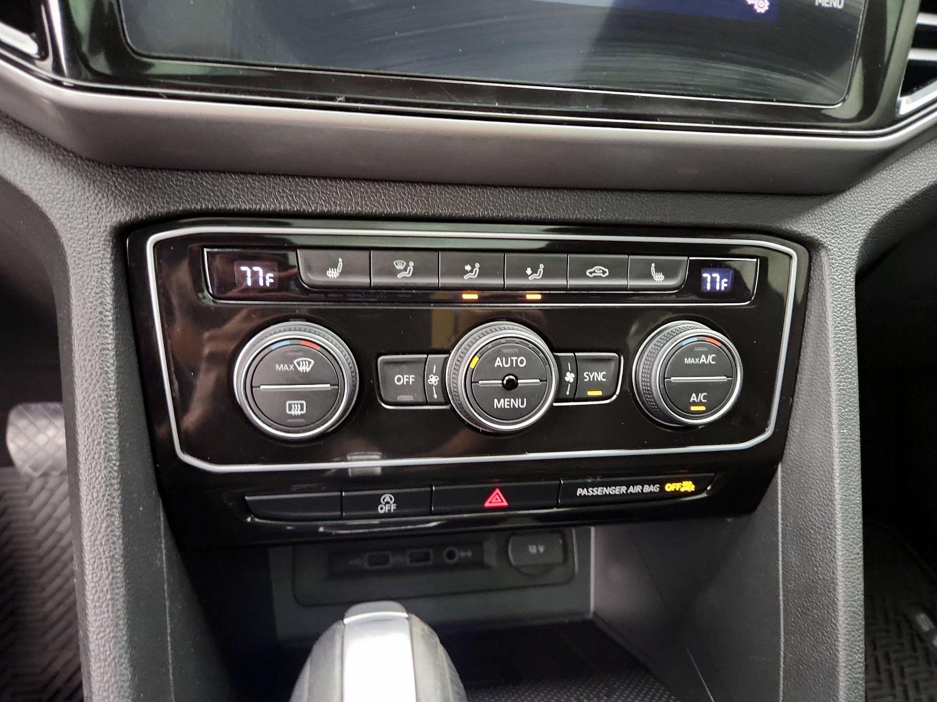 Thumbnail: 2020 Volkswagen Atlas - 16