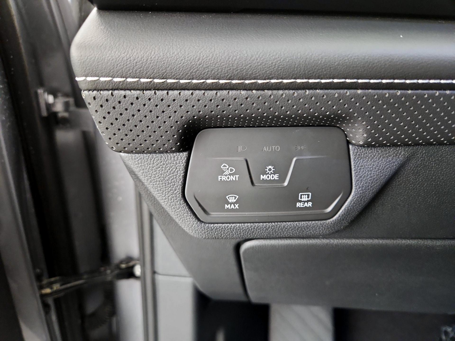 Thumbnail: 2024 Volkswagen Atlas - 13