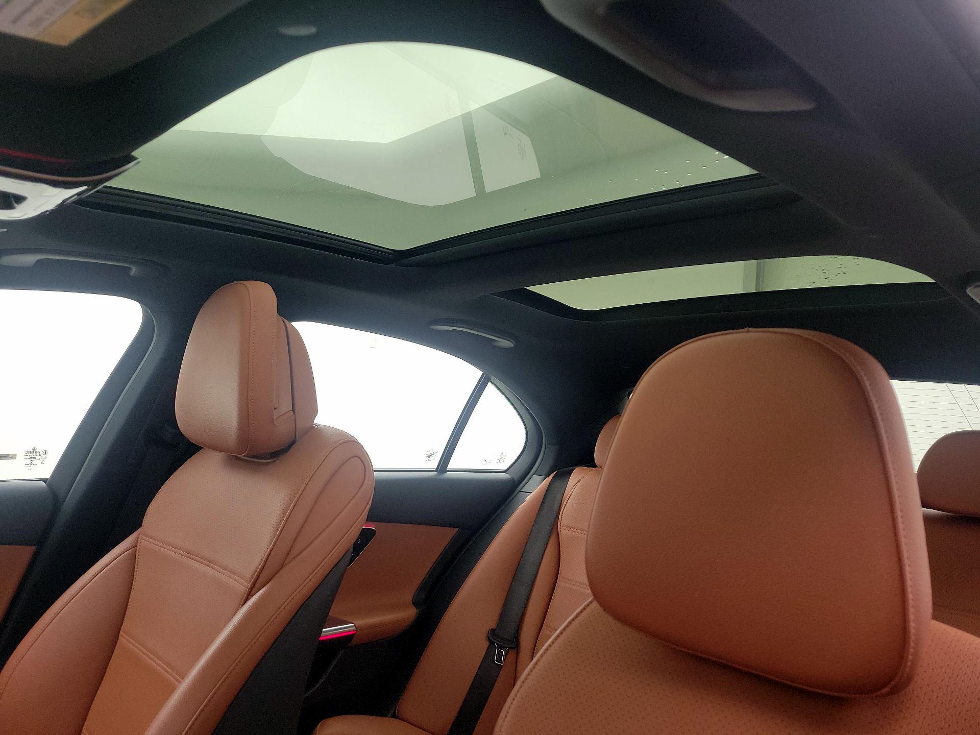 Thumbnail: 2023 Mercedes-Benz C-Class - 19