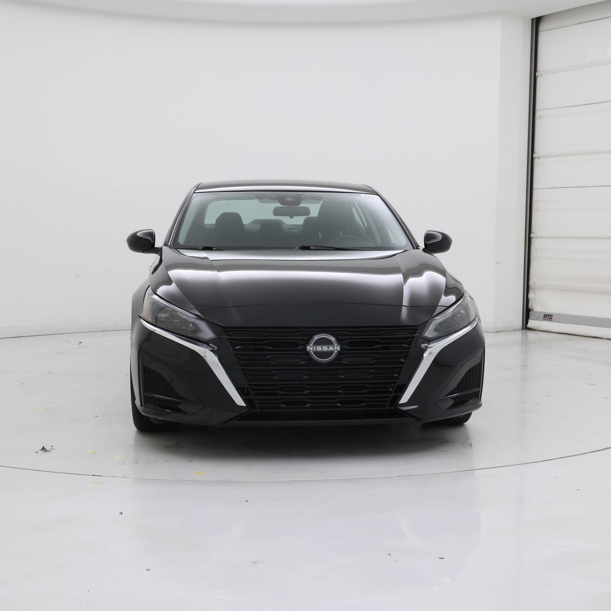 Thumbnail: 2023 Nissan Altima - 5