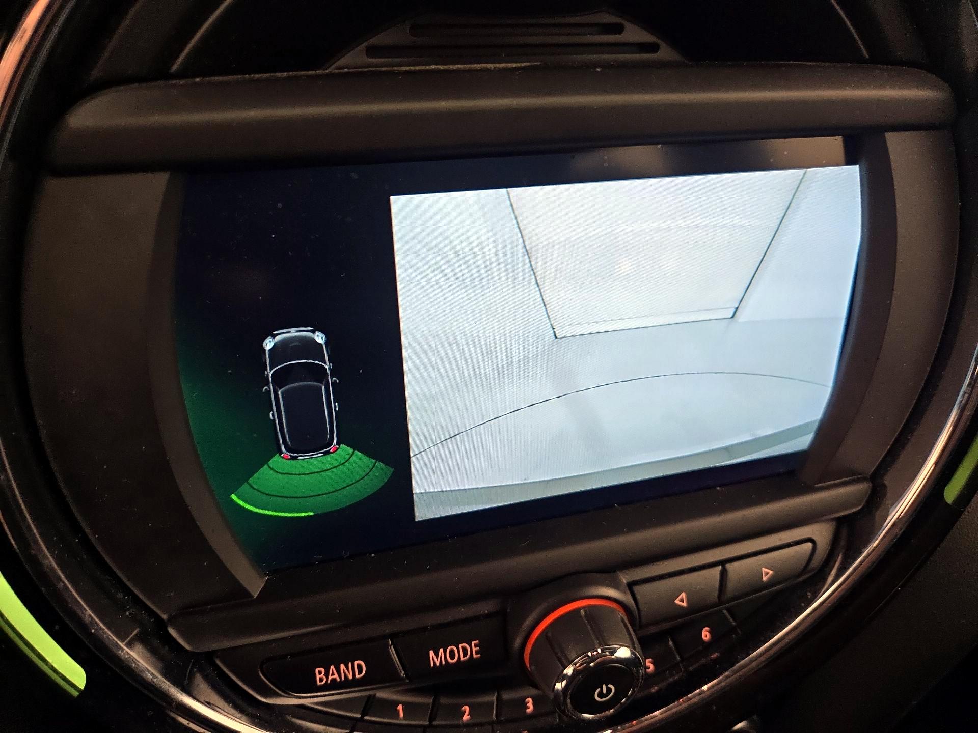 Thumbnail: 2020 MINI Cooper Hardtop - 14