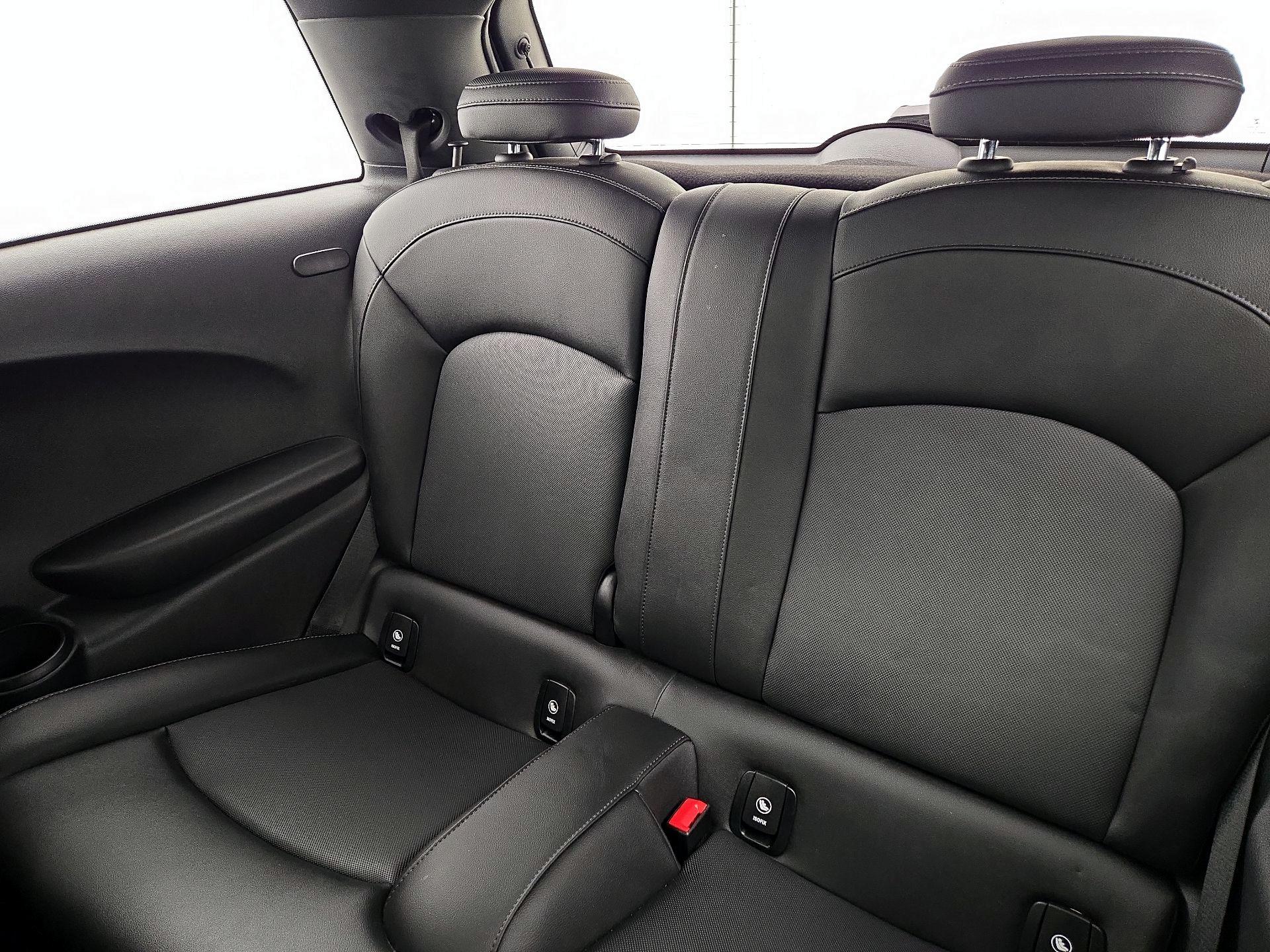 Thumbnail: 2020 MINI Cooper Hardtop - 20