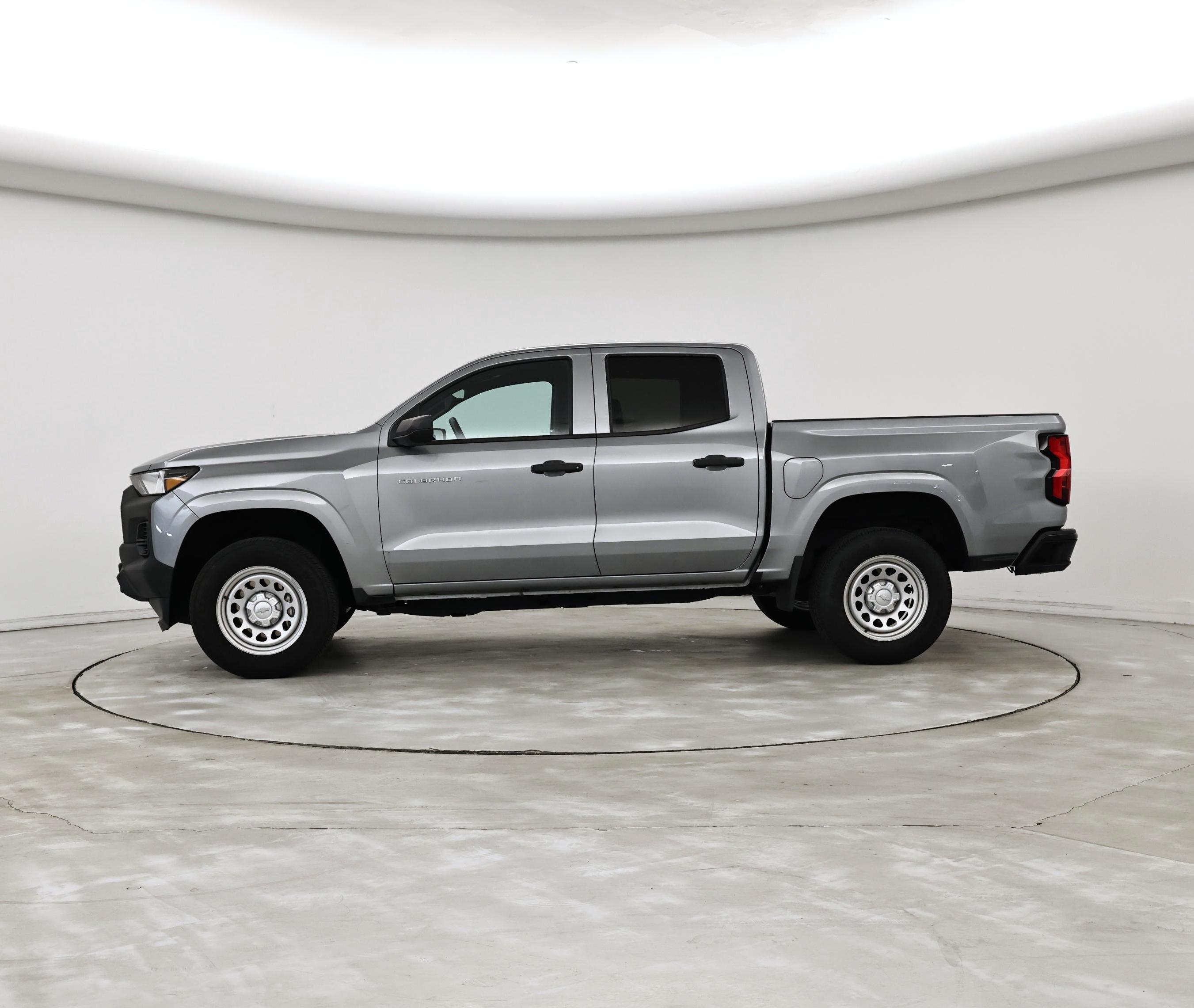 Thumbnail: 2023 Chevrolet Colorado - 3