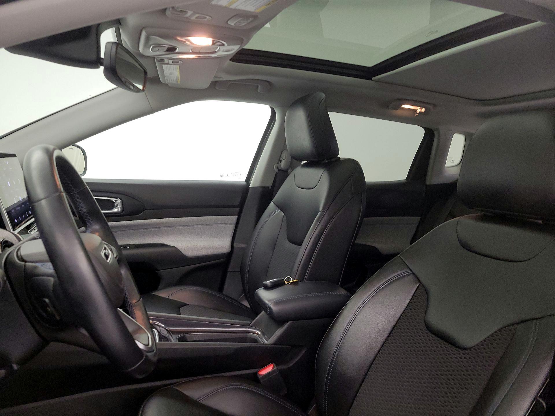 Thumbnail: 2022 Jeep Compass - 19