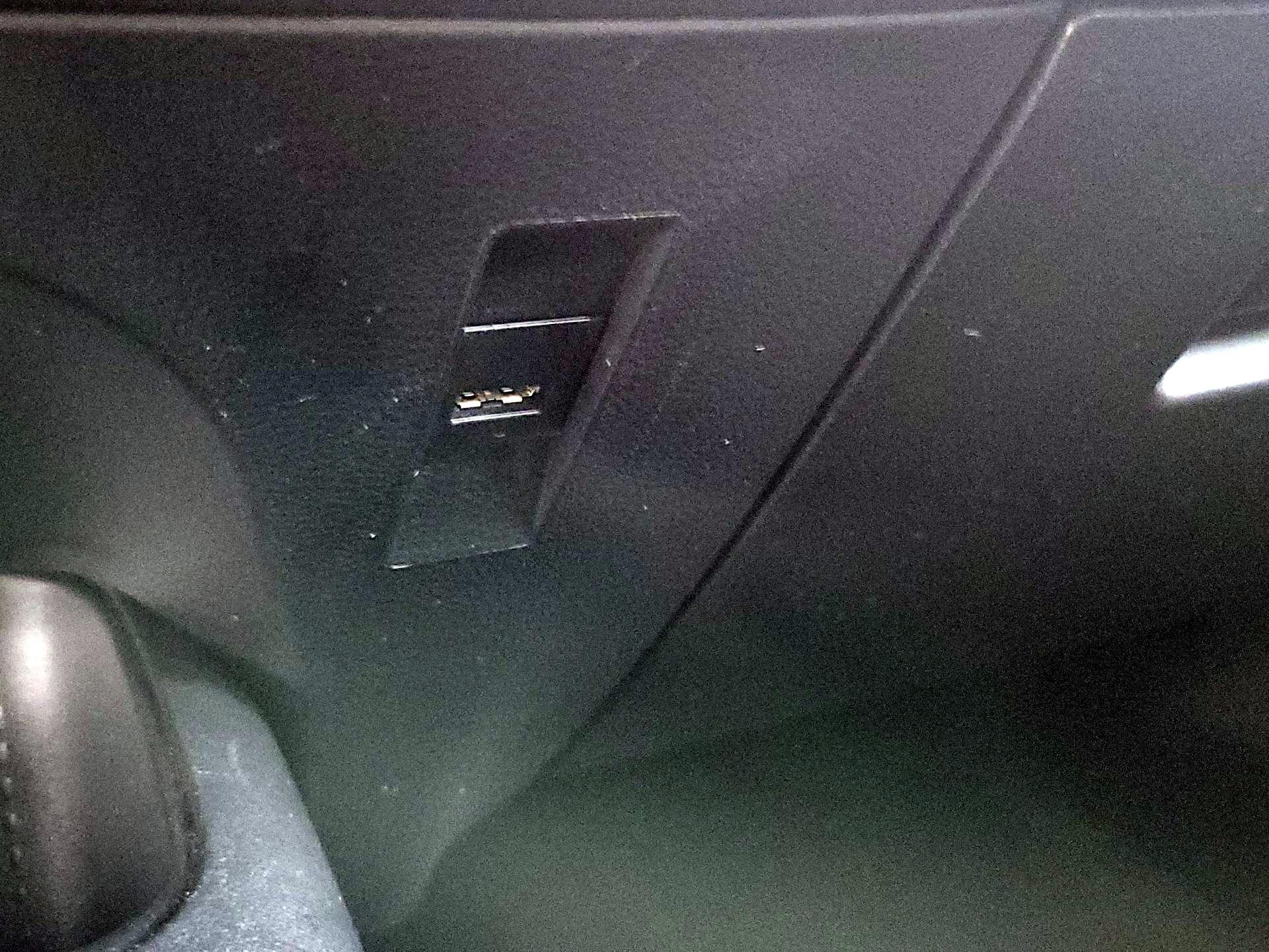 Thumbnail: 2021 Toyota Corolla - 18