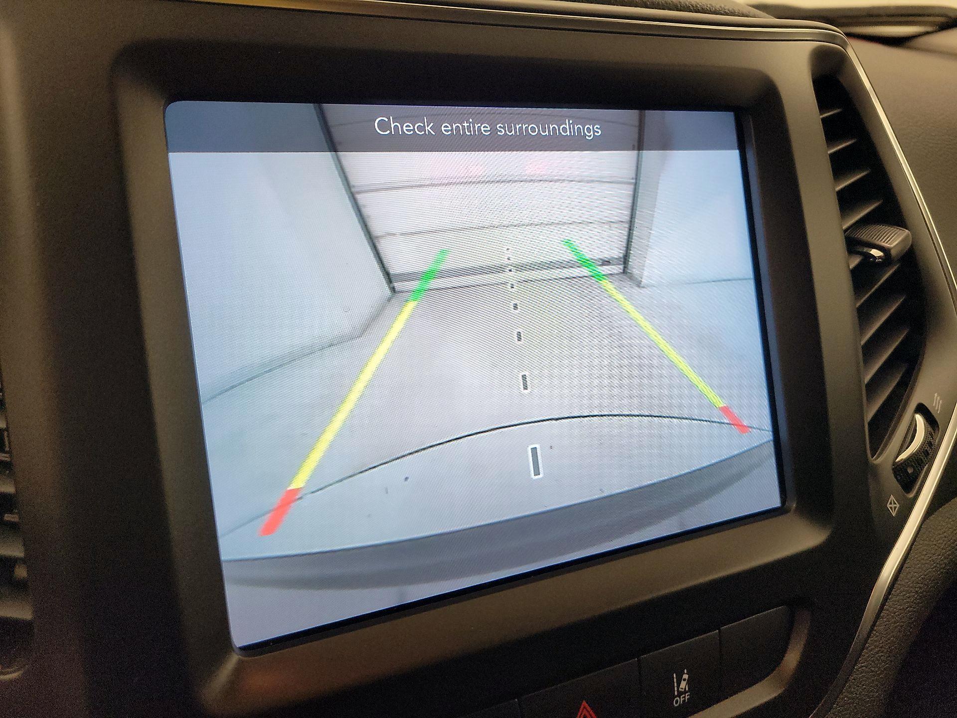 Thumbnail: 2022 Jeep Cherokee - 14