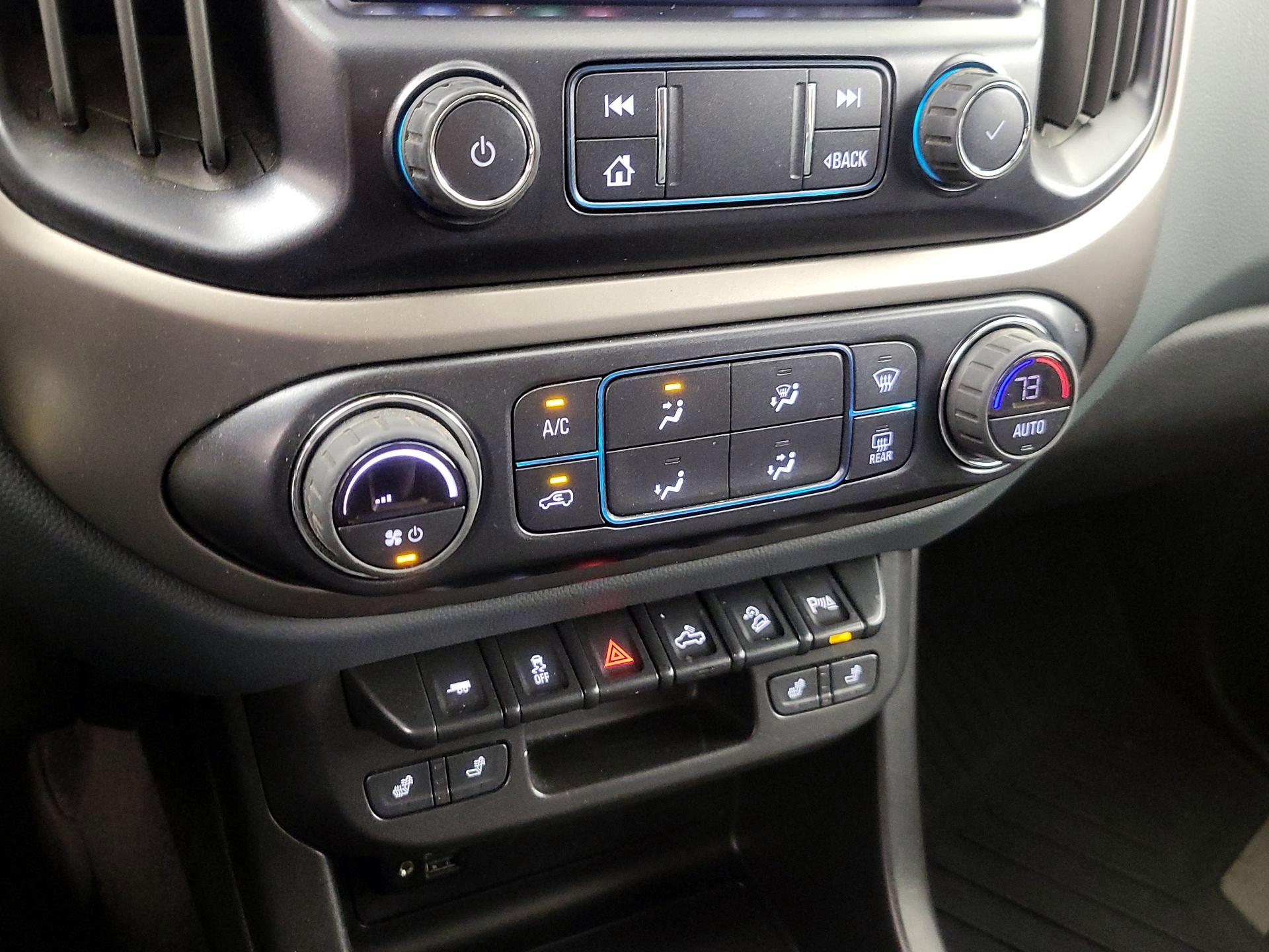 Thumbnail: 2022 Chevrolet Colorado - 17