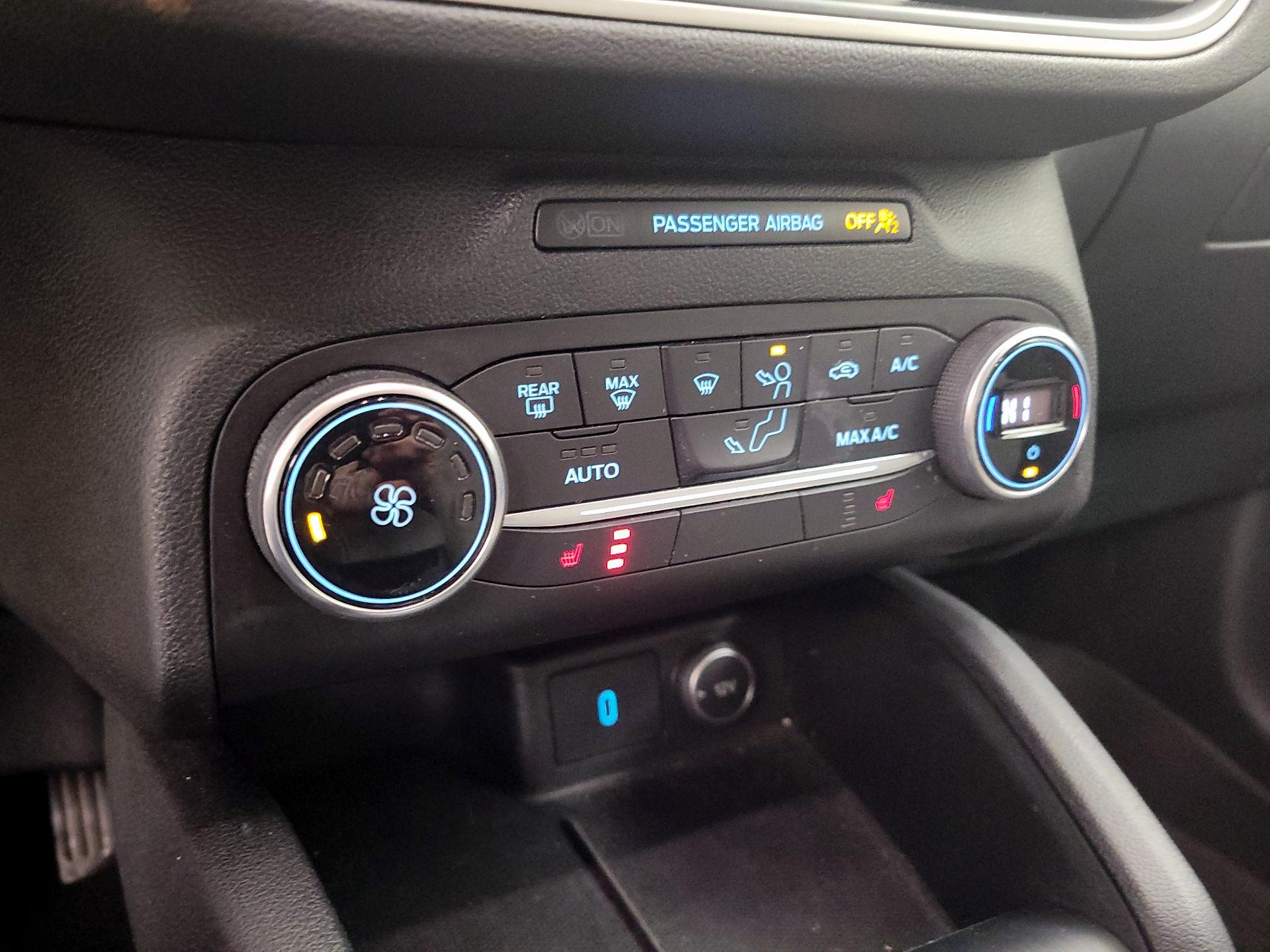 Thumbnail: 2020 Ford Escape - 15