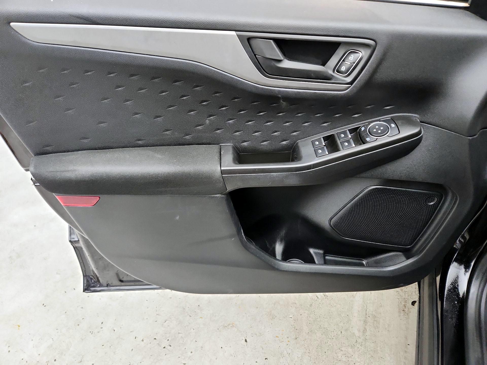 Thumbnail: 2020 Ford Escape - 12