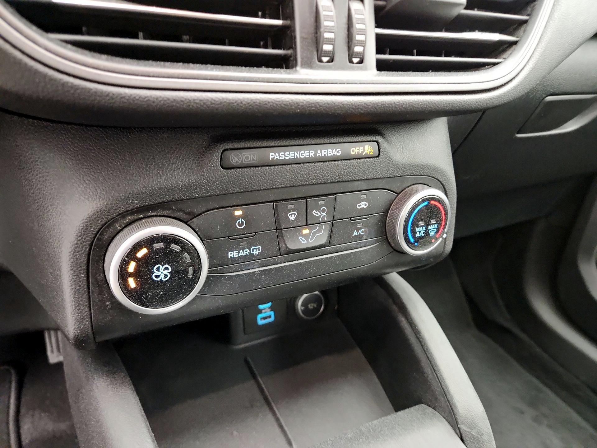 Thumbnail: 2020 Ford Escape - 16