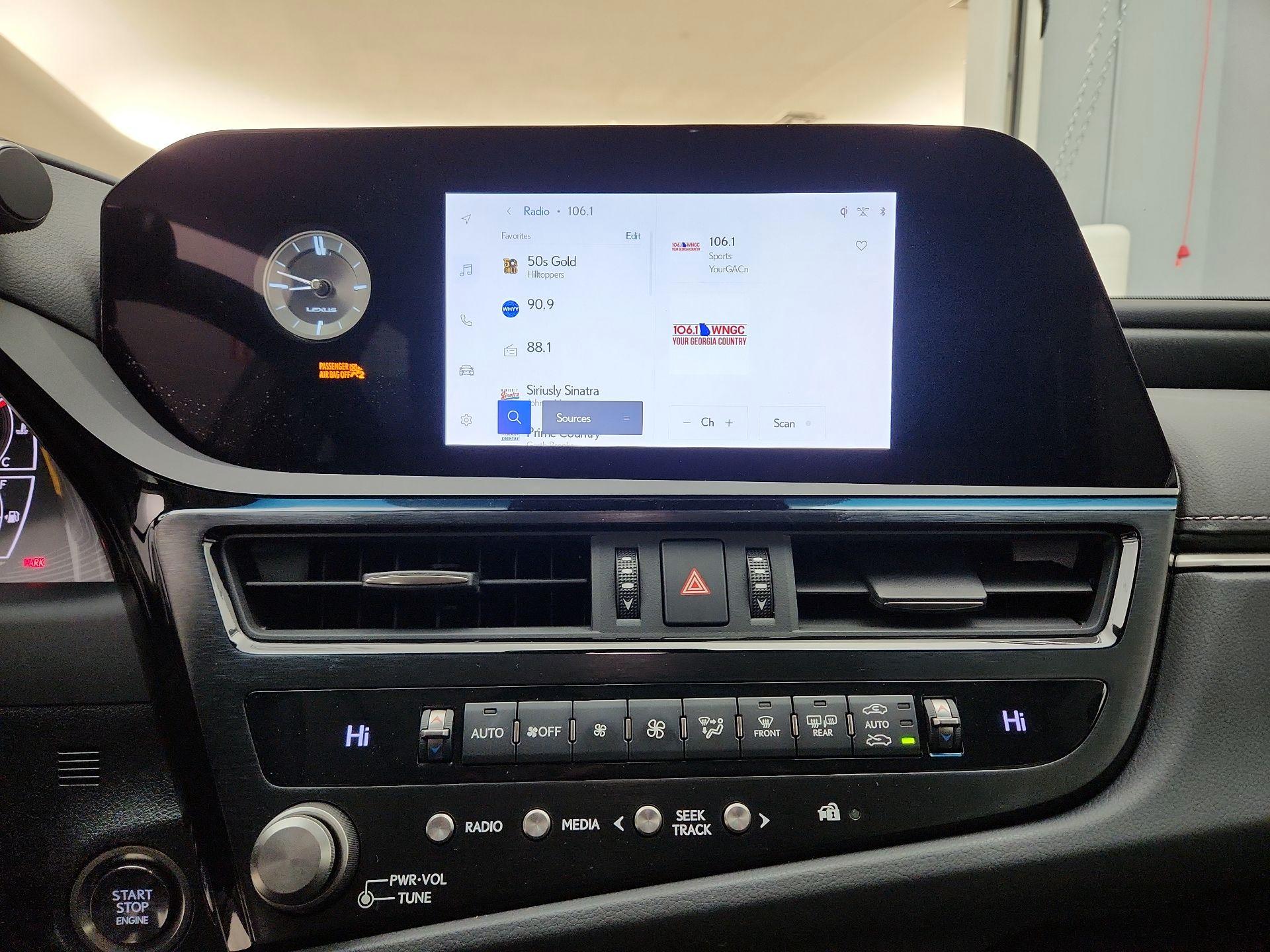 Thumbnail: 2023 Lexus ES - 15