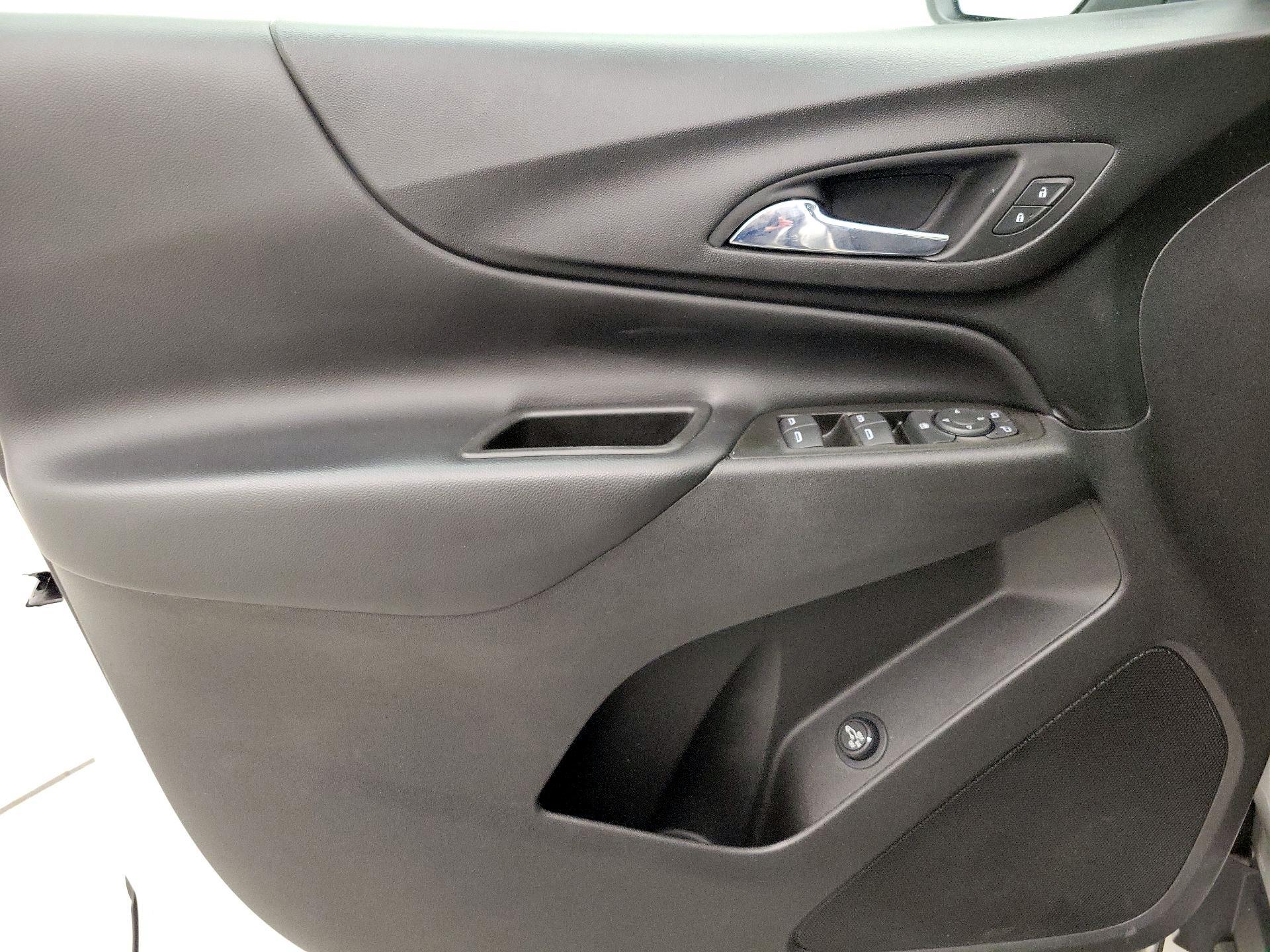 Thumbnail: 2020 Chevrolet Equinox - 12