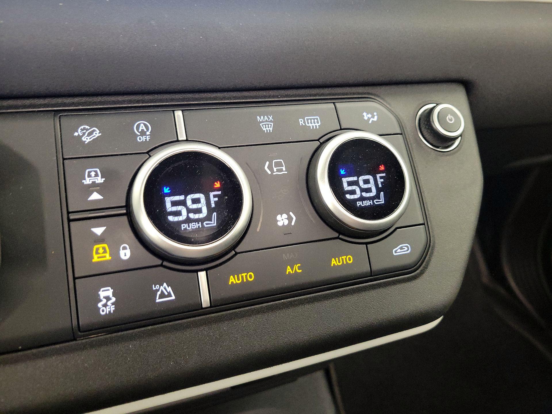 Thumbnail: 2021 Land Rover Defender - 17