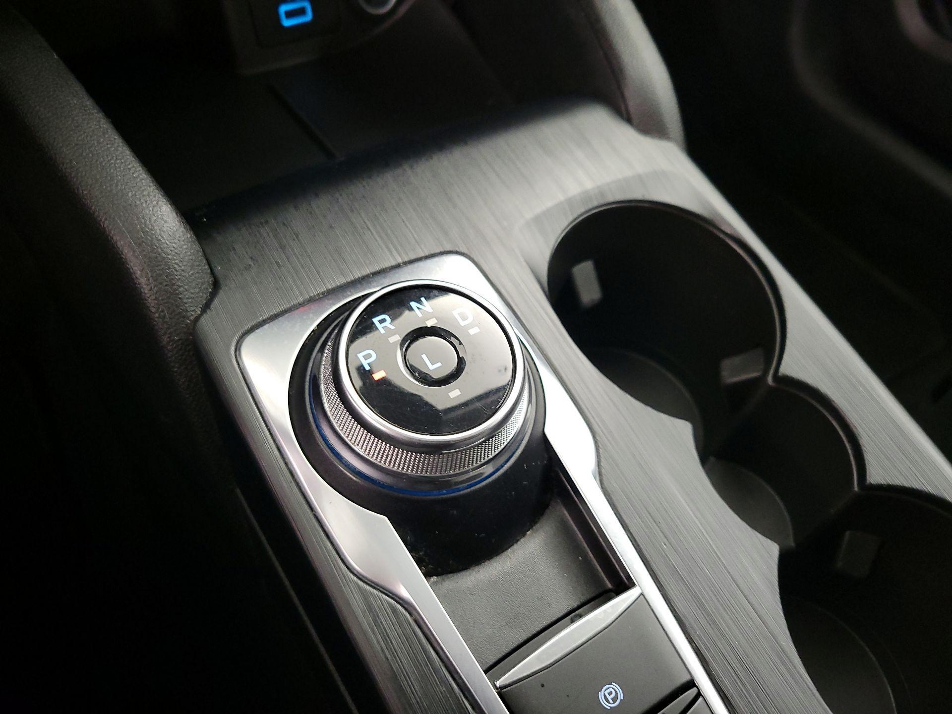 Thumbnail: 2023 Ford Escape - 17