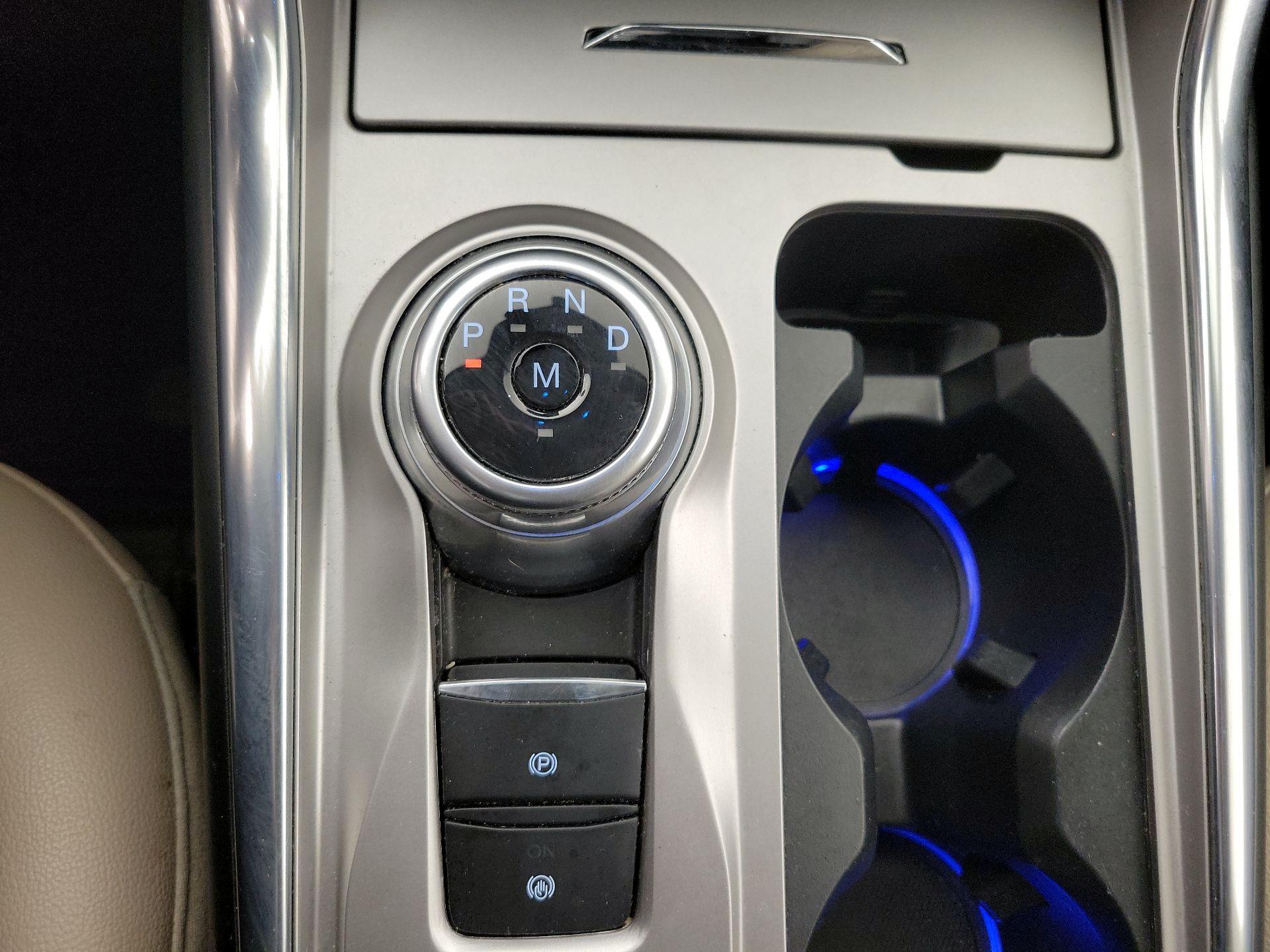 Thumbnail: 2020 Ford Explorer - 18