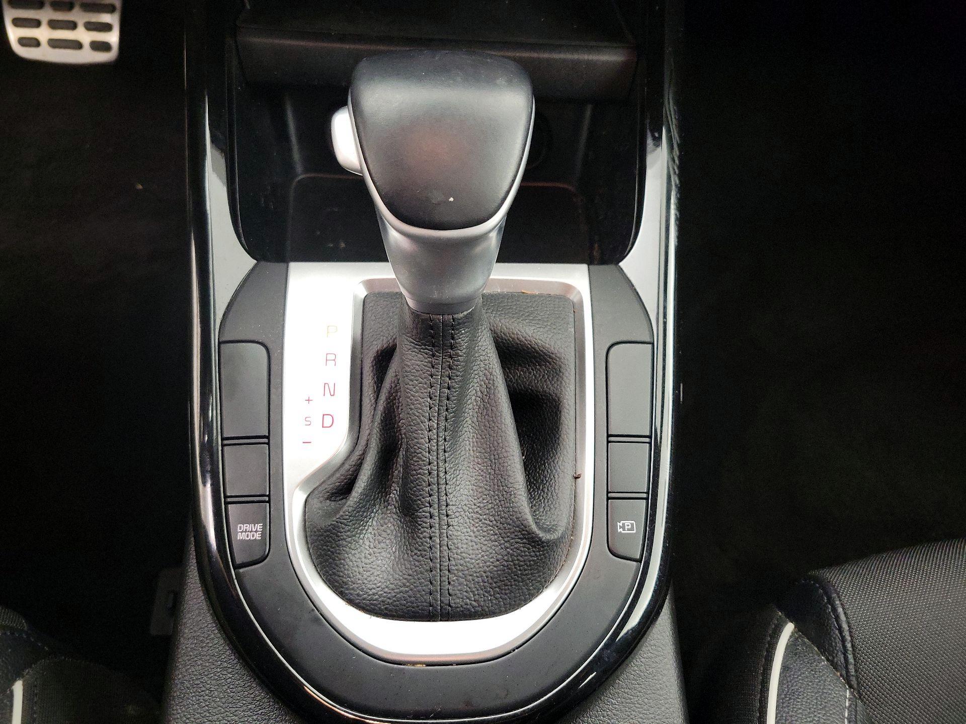 Thumbnail: 2023 Kia Forte - 18