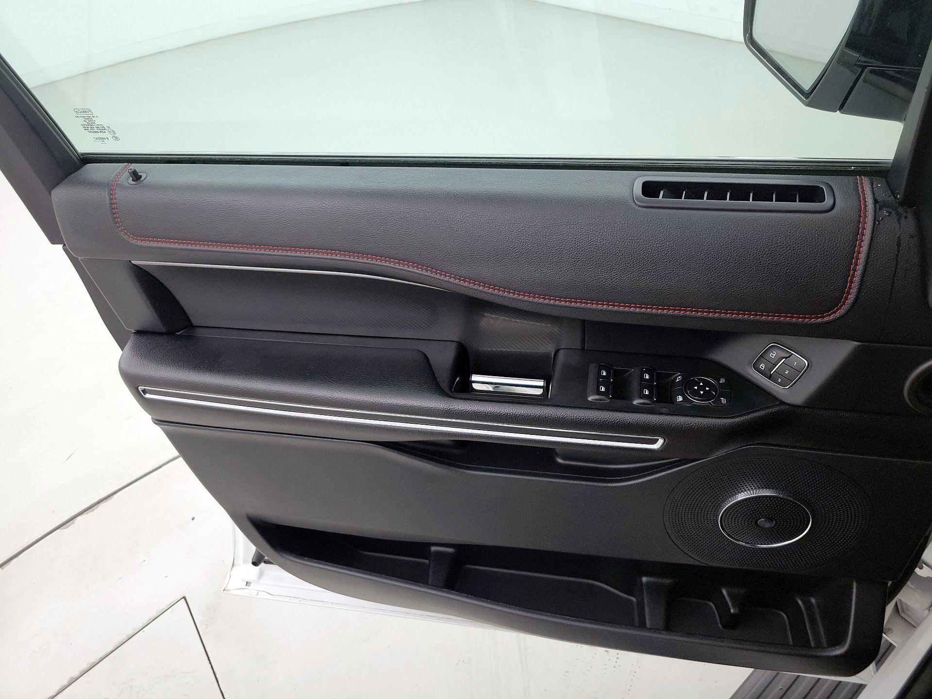 Thumbnail: 2020 Ford Expedition - 12