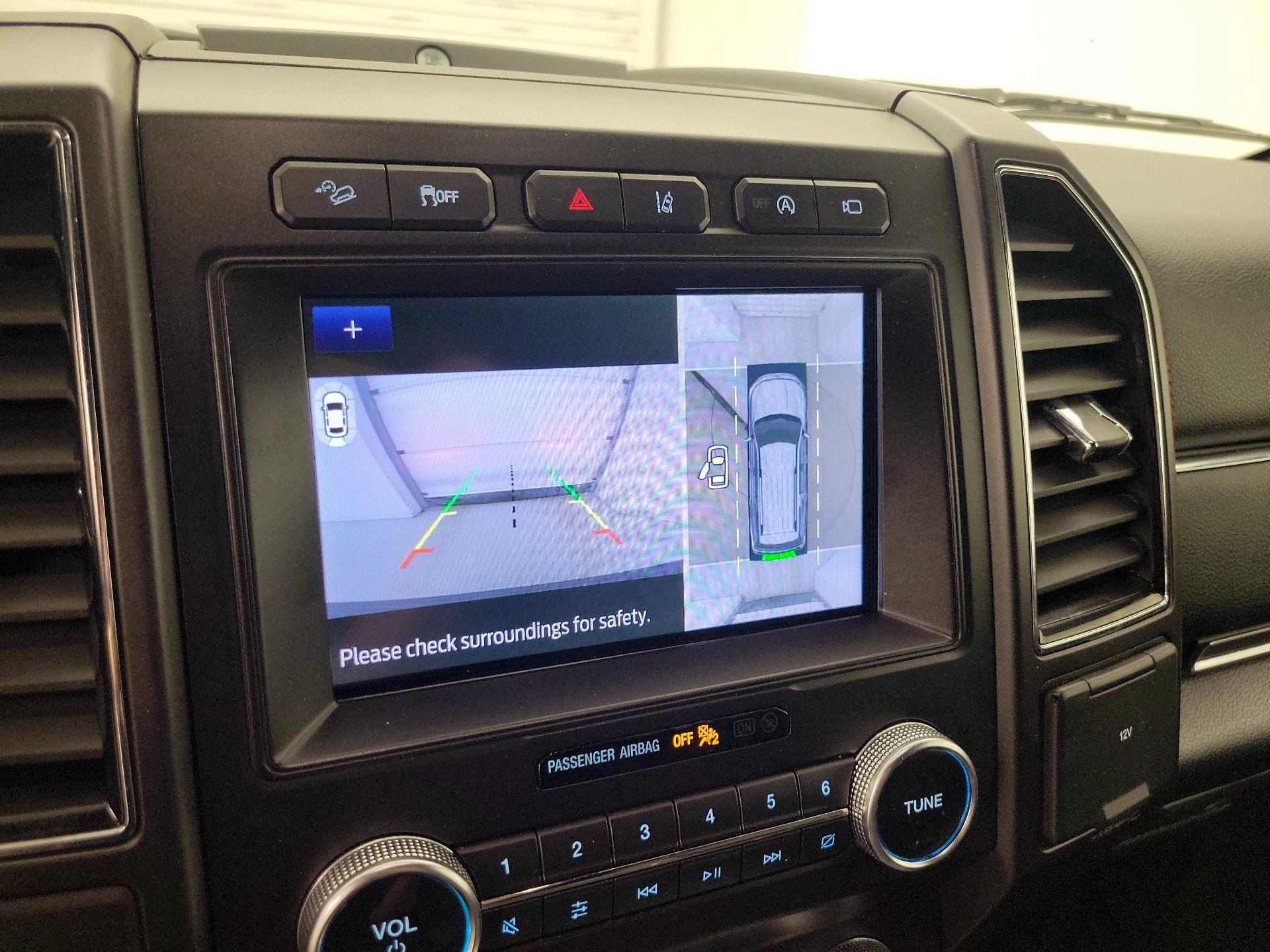 Thumbnail: 2020 Ford Expedition - 15