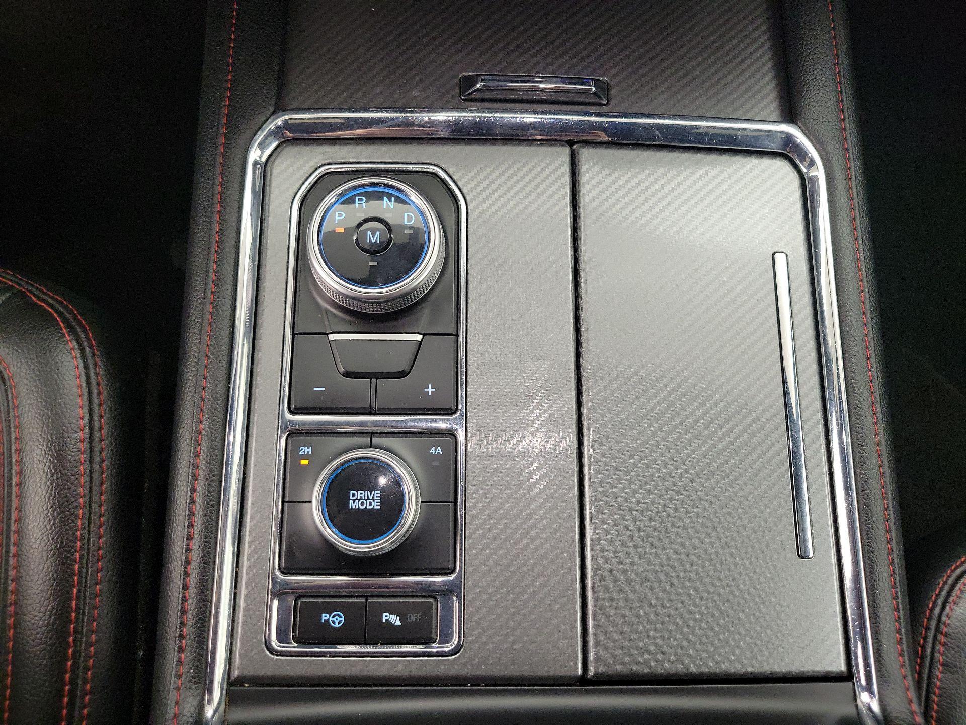 Thumbnail: 2020 Ford Expedition - 18