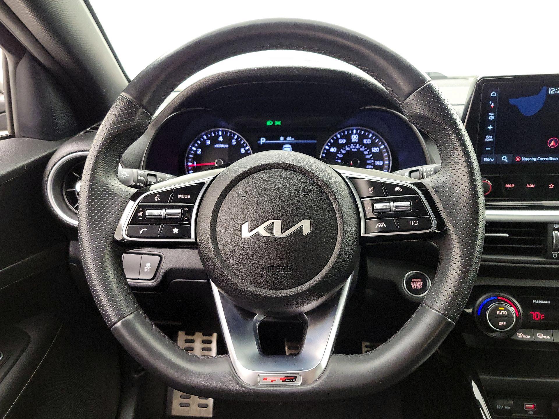 Thumbnail: 2023 Kia Forte - 10