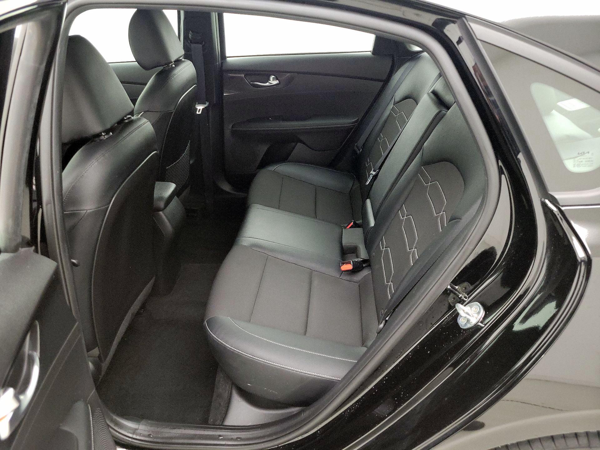 Thumbnail: 2023 Kia Forte - 20