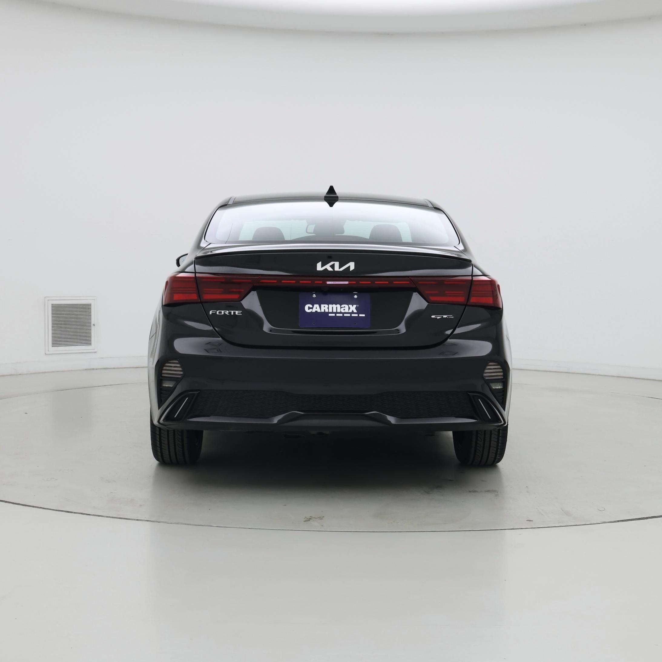 Thumbnail: 2023 Kia Forte - 6