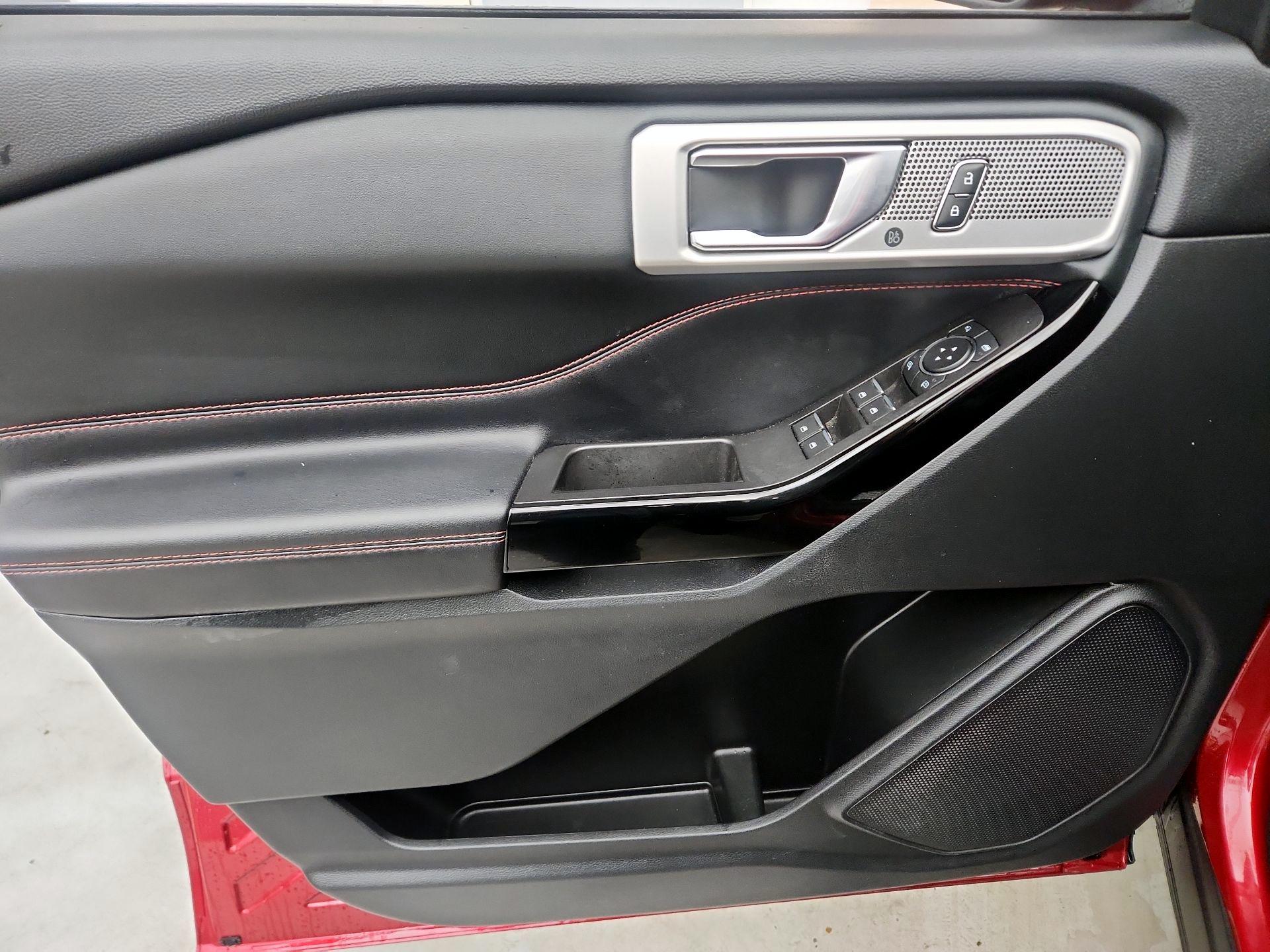 Thumbnail: 2022 Ford Explorer - 12