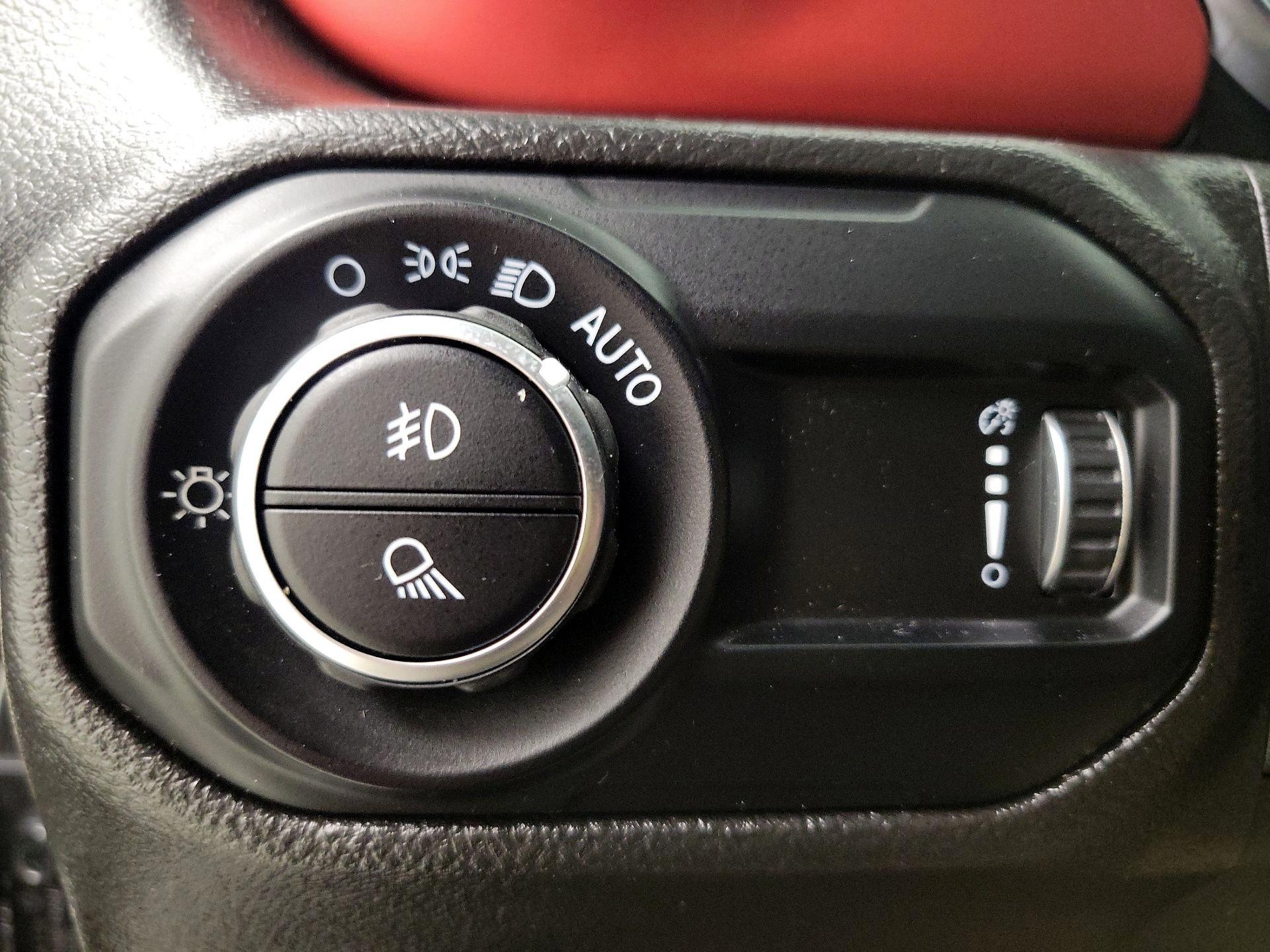 Thumbnail: 2023 Jeep Gladiator - 13