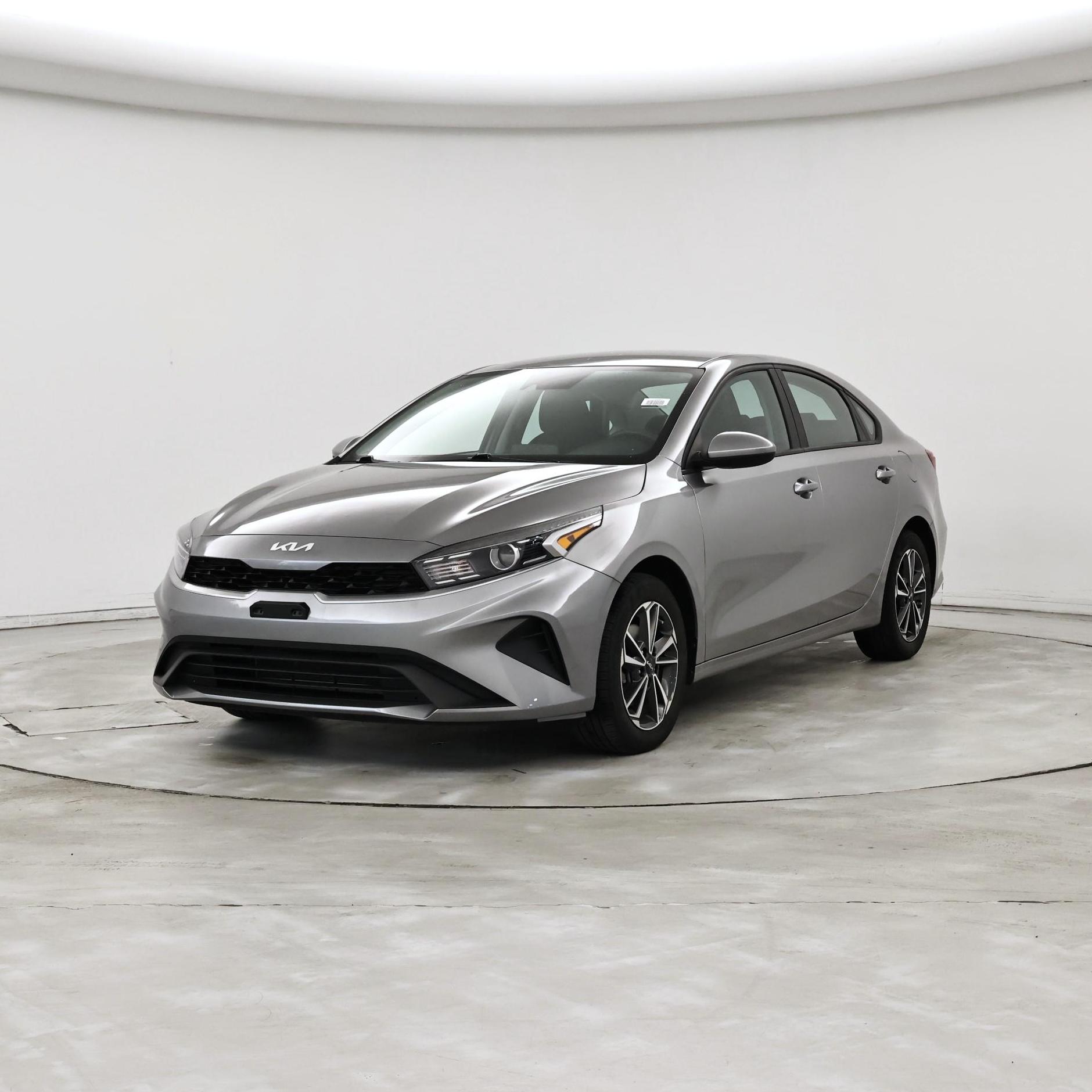 Thumbnail: 2023 Kia Forte - 4