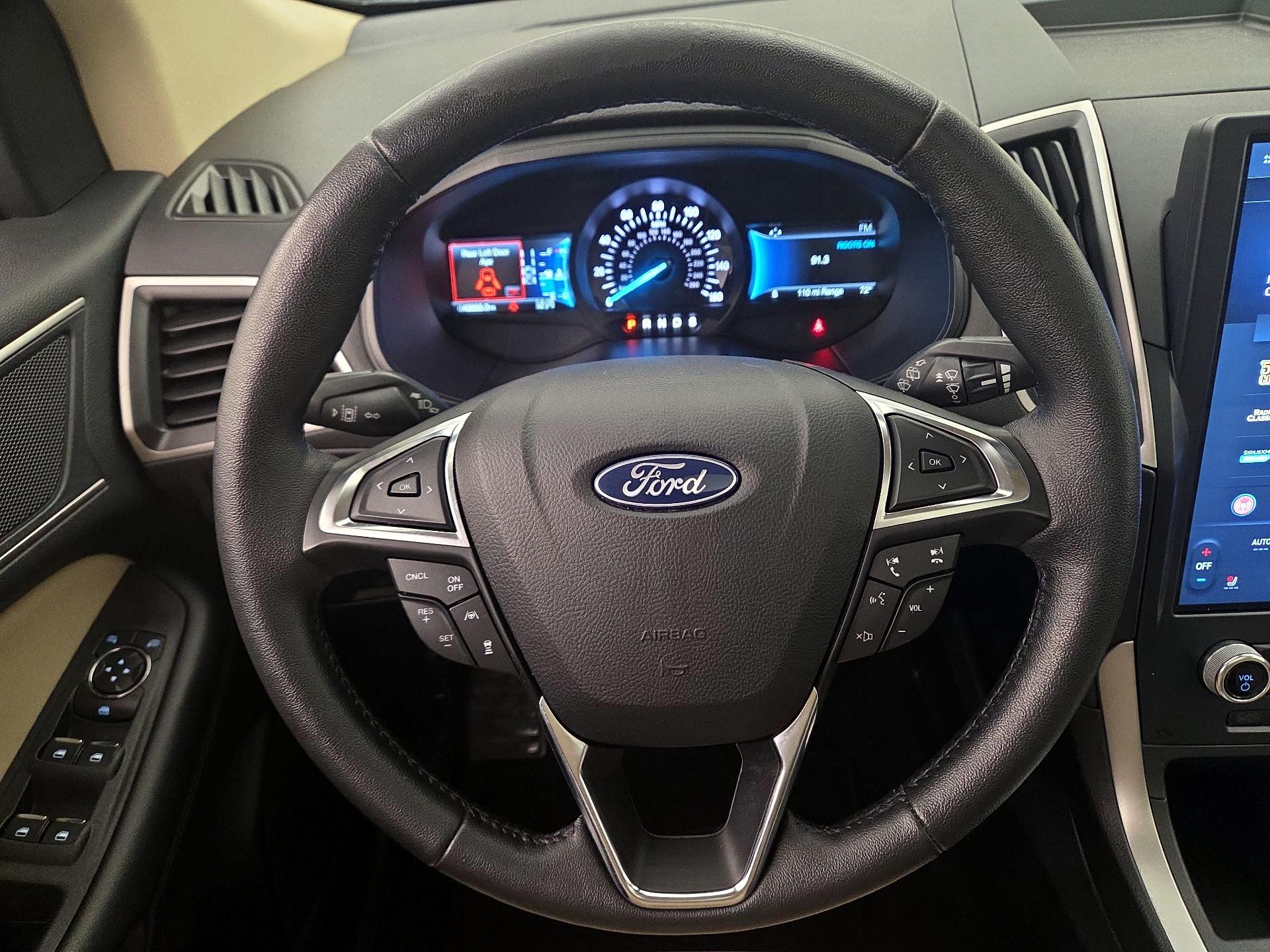 Thumbnail: 2022 Ford Edge - 10