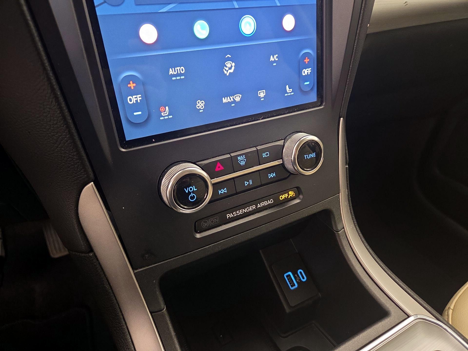 Thumbnail: 2022 Ford Edge - 16